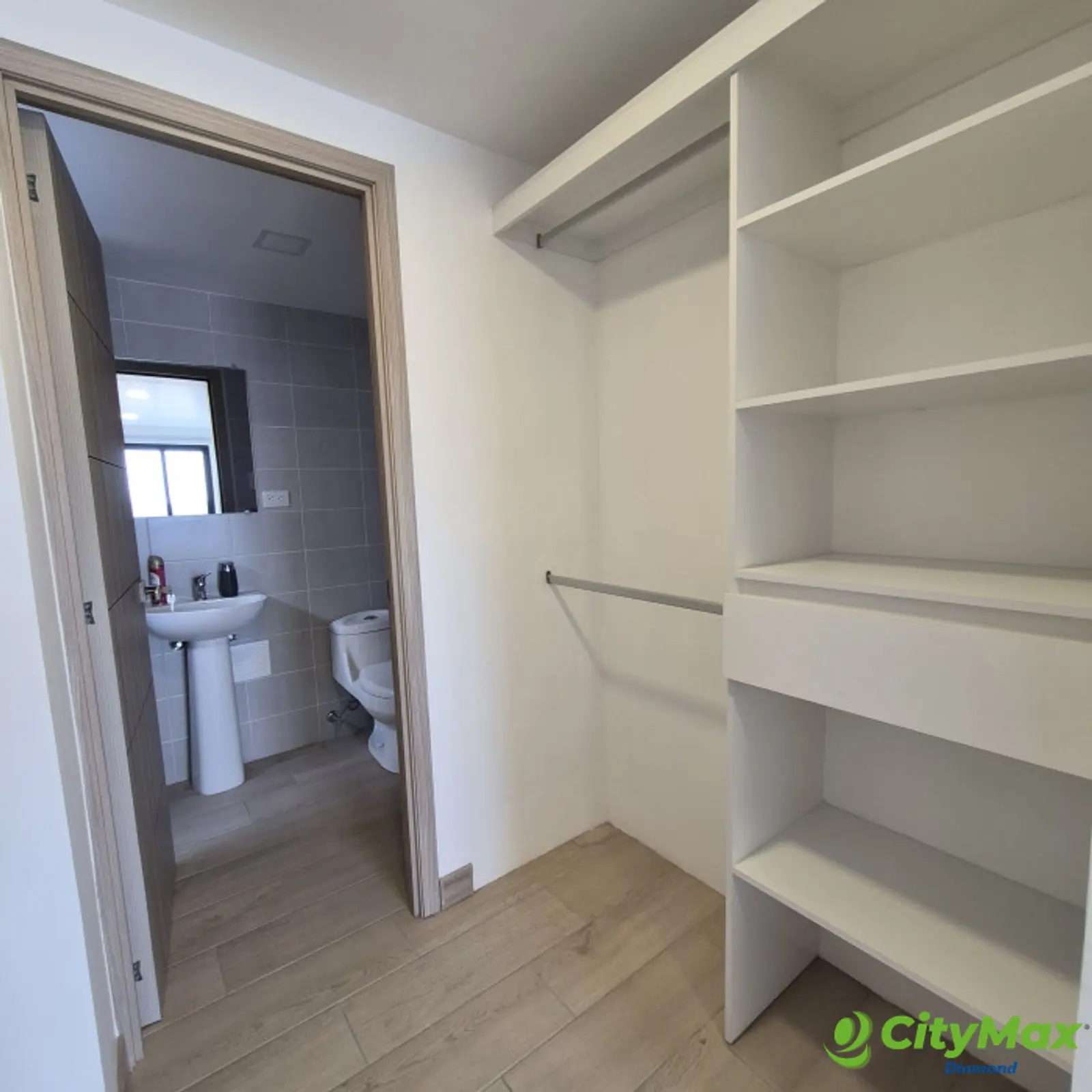 Apartamento 2 habitaciones en renta edificio zona 12 - foto 7