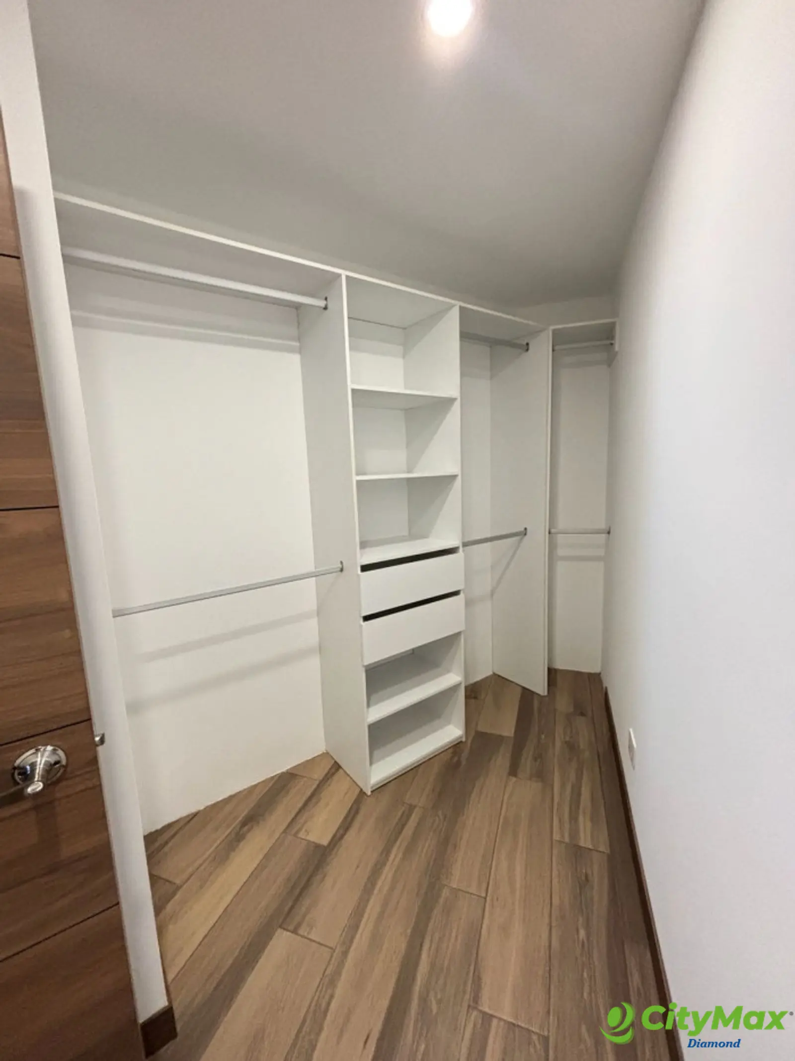 Apartamento en renta en zona 15 Vista Hermosa 1 - foto 9