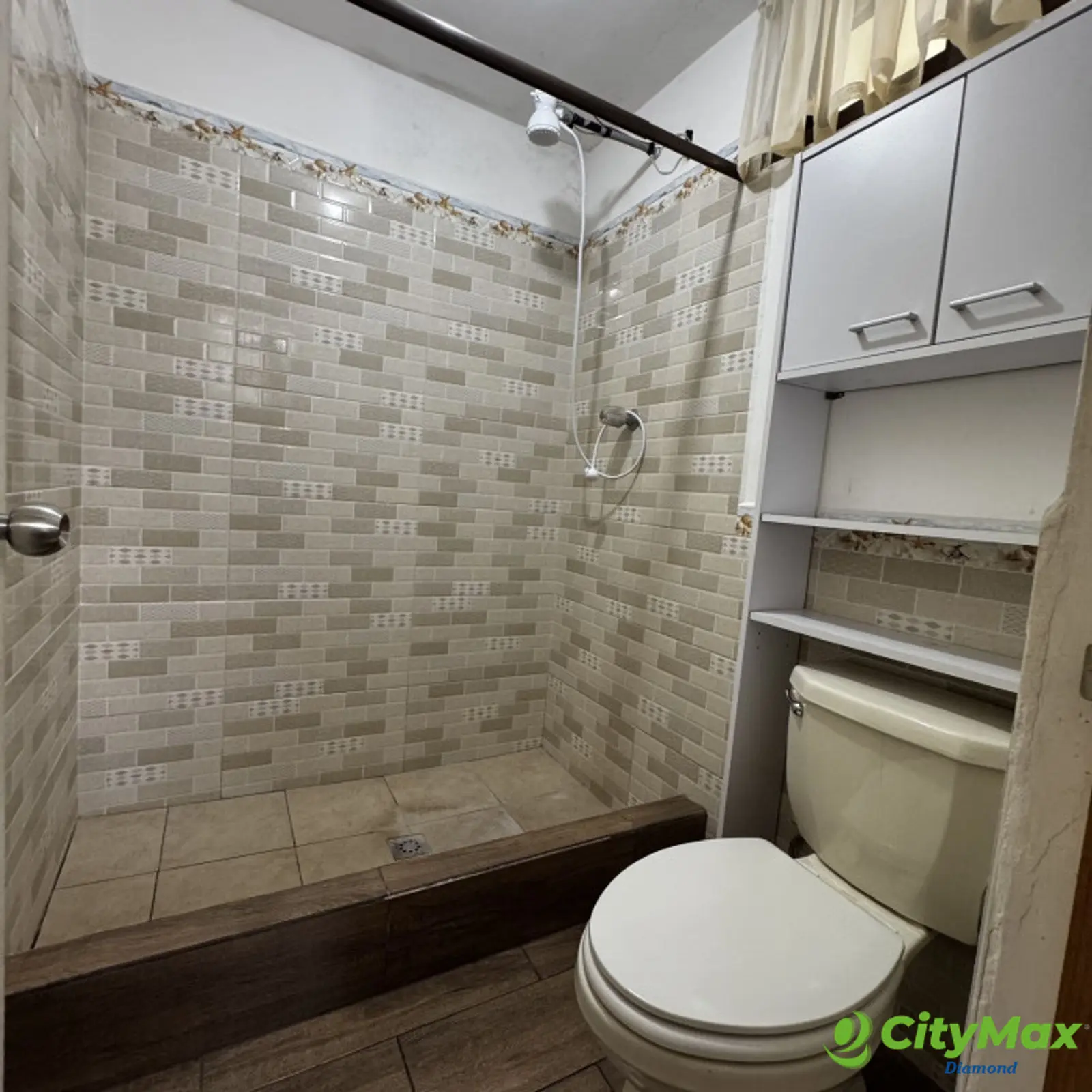 Apartamento en renta zona 17 - foto 7