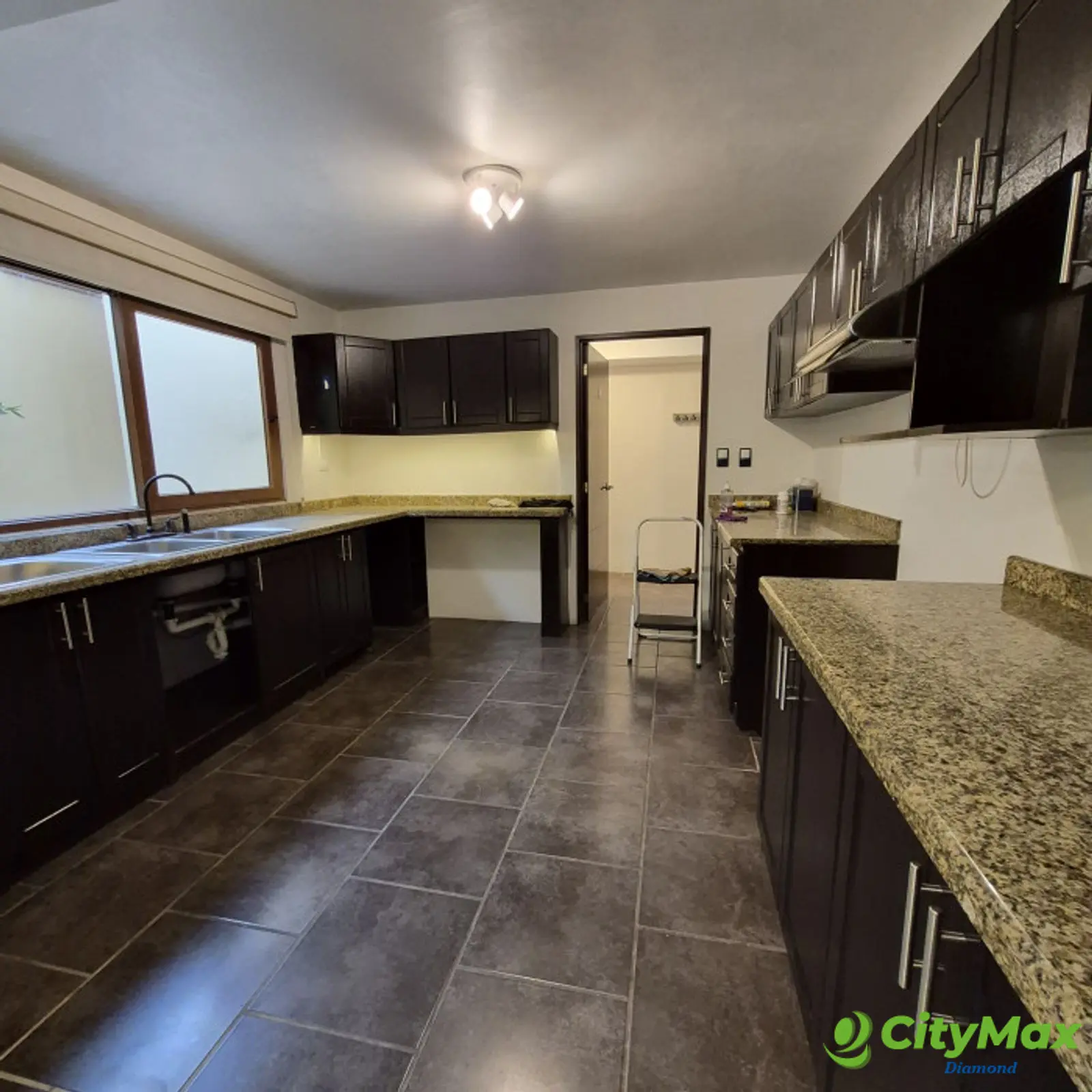 Casa en renta y venta Cumbres de La Arboleda km 21 CAES - foto 7