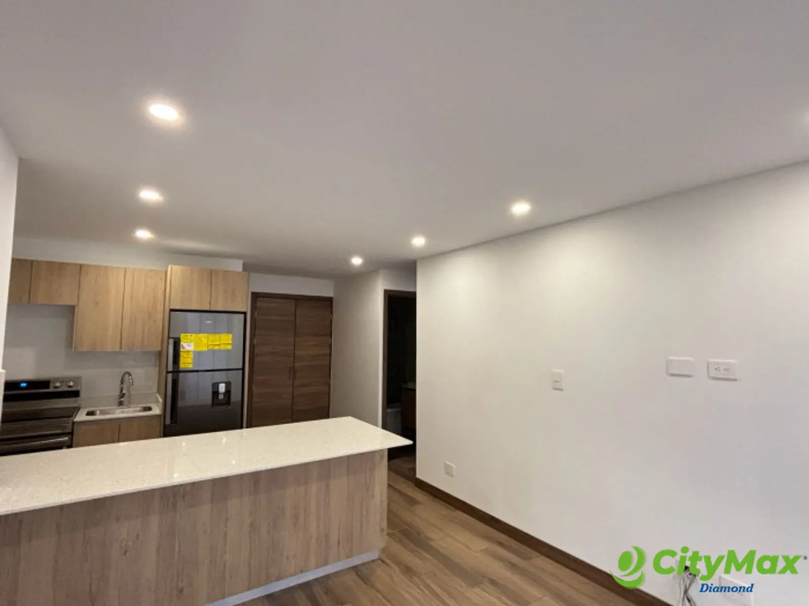Apartamento en renta en zona 15 Vista Hermosa 1 - foto 2