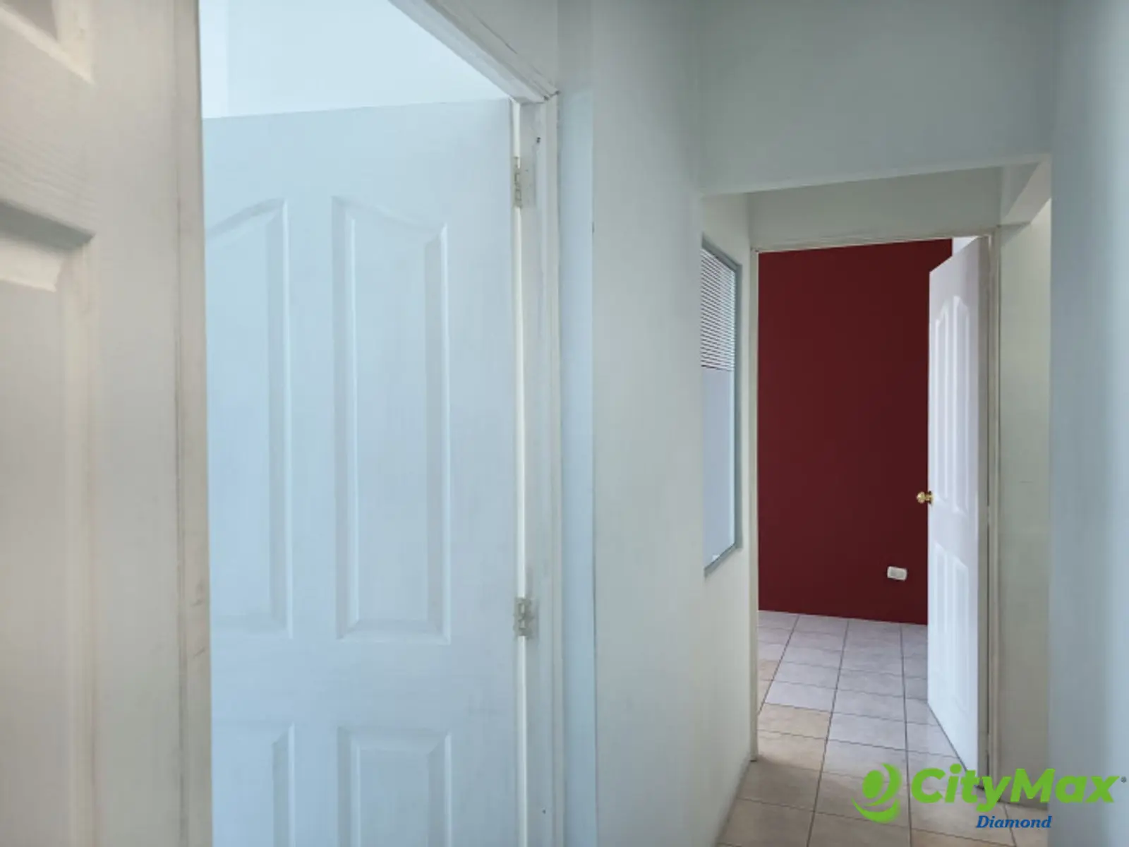 Oficina en Venta y/o renta en Zona 10 Zona Pradera - foto 10