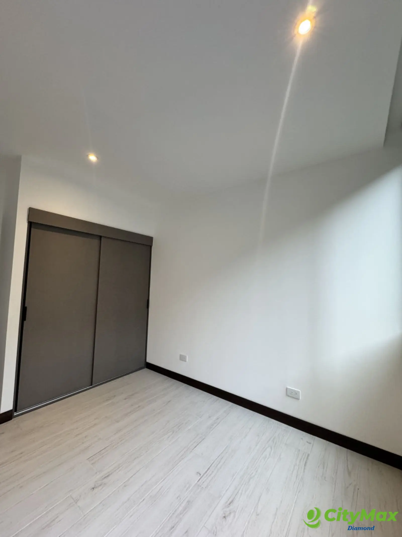 Apartamento en Venta Spazio Zona 15 Vista Hermosa 3 - foto 5