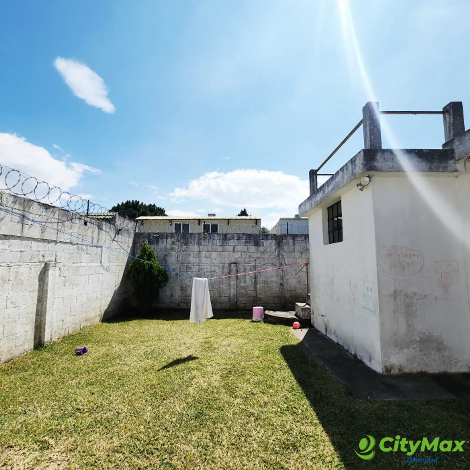 Propiedad con 2 Casas Venta Carretera a San Jose Pinula - foto 2
