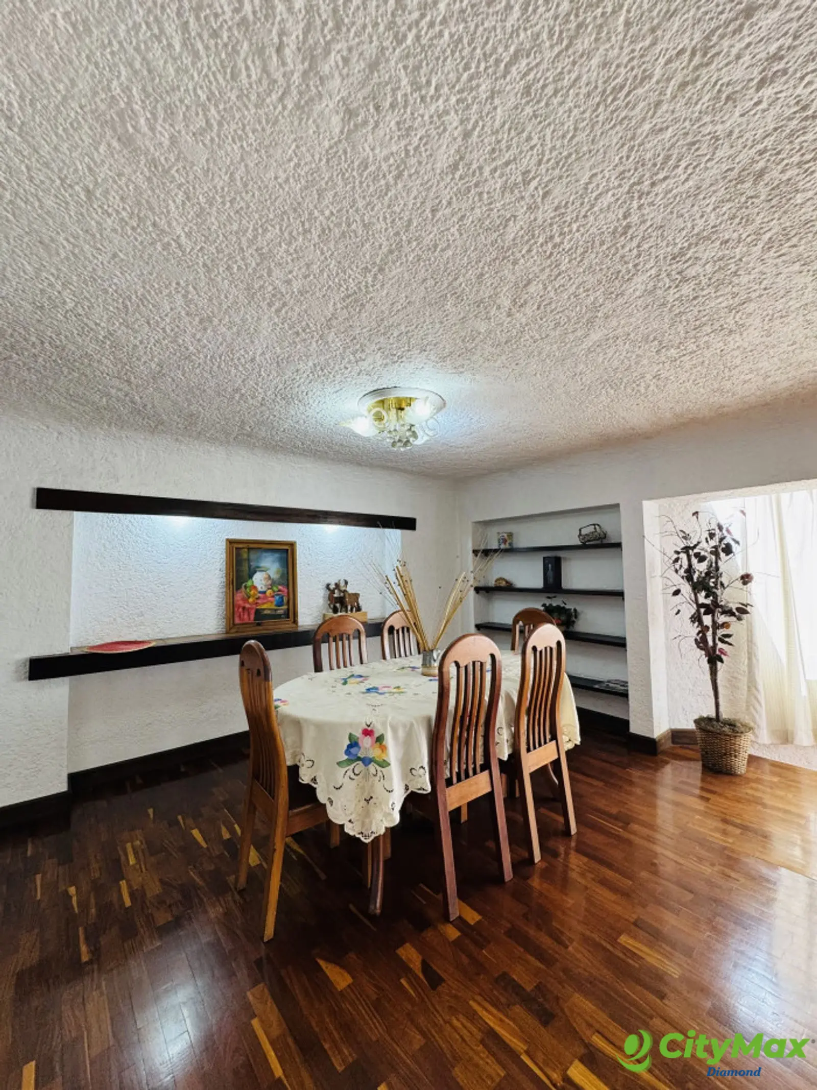 Apartamento Amueblado en Renta y Venta Zona 10  - foto 4