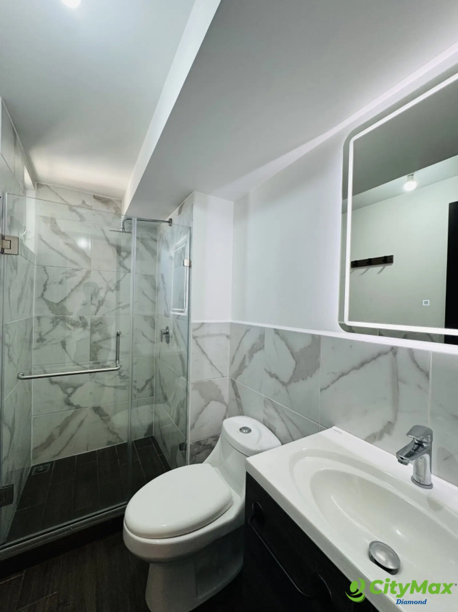 Apartamento de 3 habitaciones en renta Zona 12 - foto 12