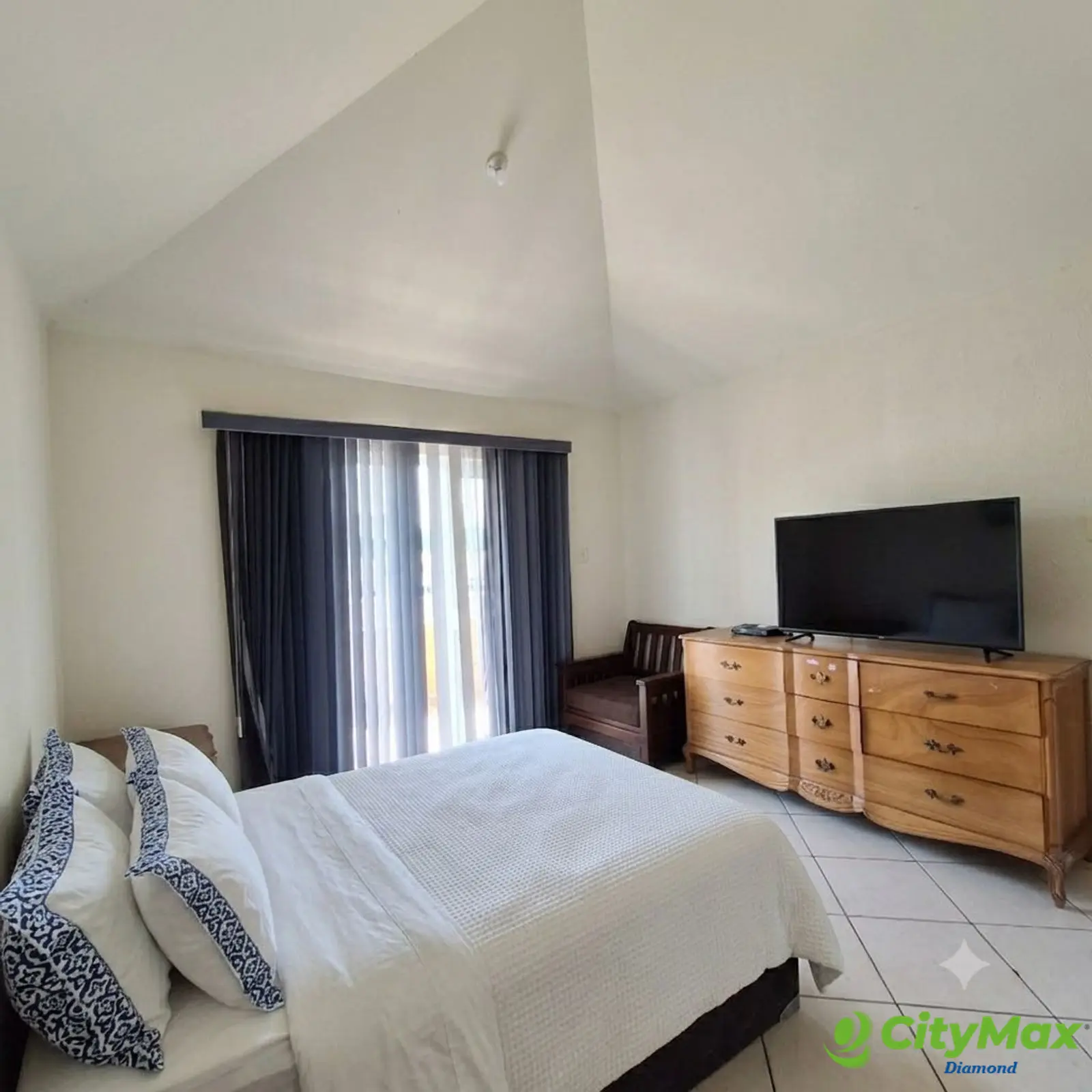 Casa de esquina en venta Km. 18 Carretera Salvador - habitación principal IA