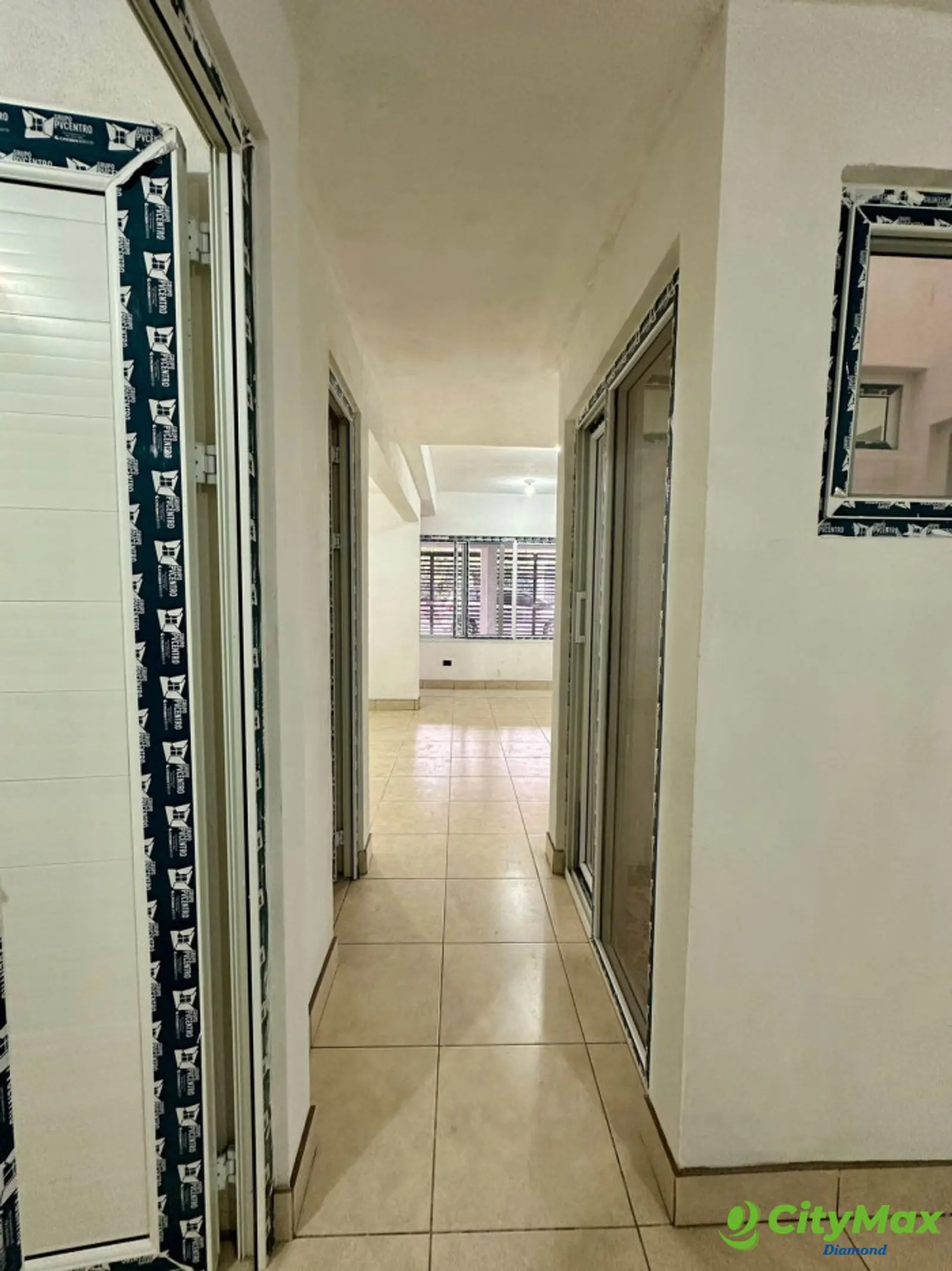 Apartamento renta en Utatlán 1 zona 7 Ciudad Guatemala - Corredor hacia bodega