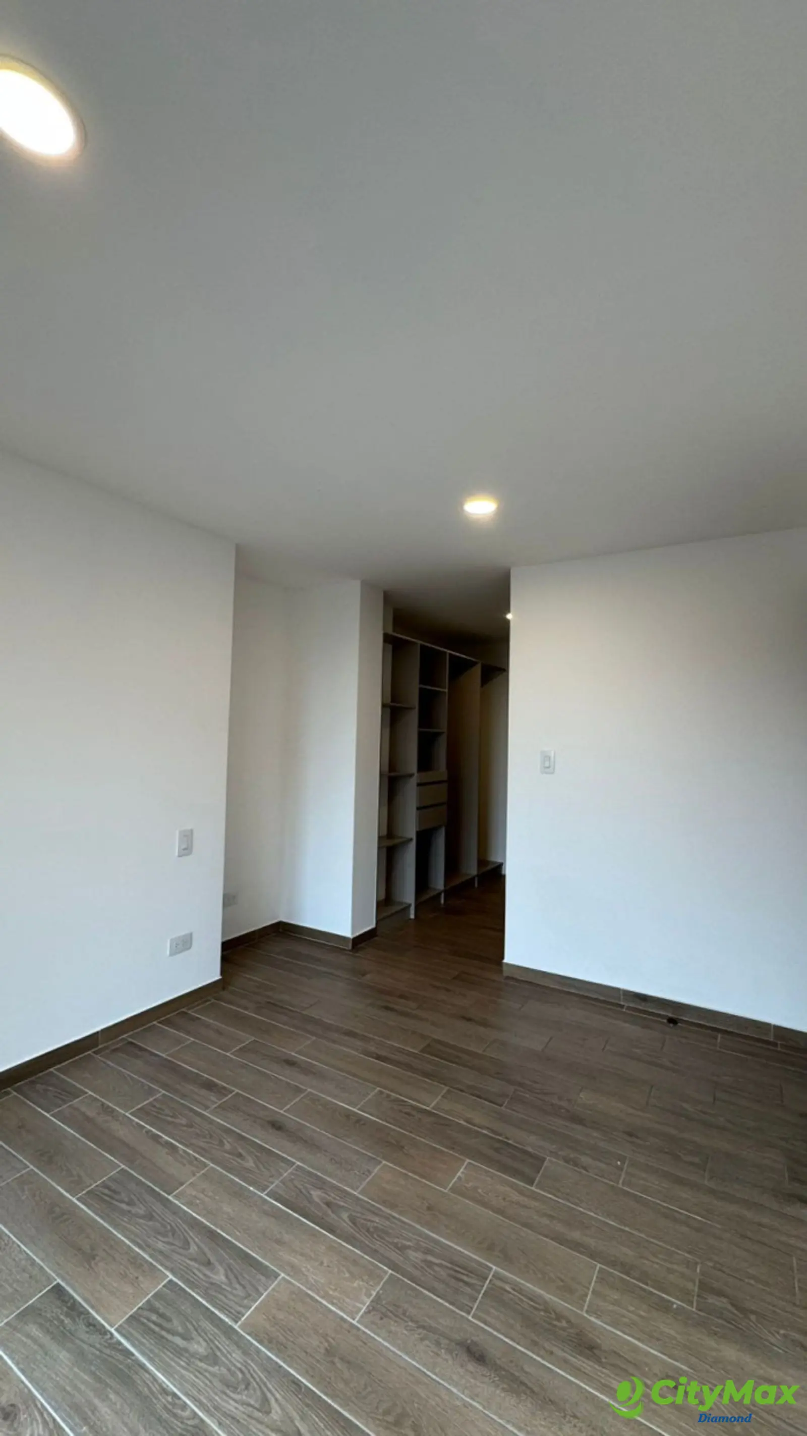 Apartamento en Renta Zona 14 Parque 14 - foto 2