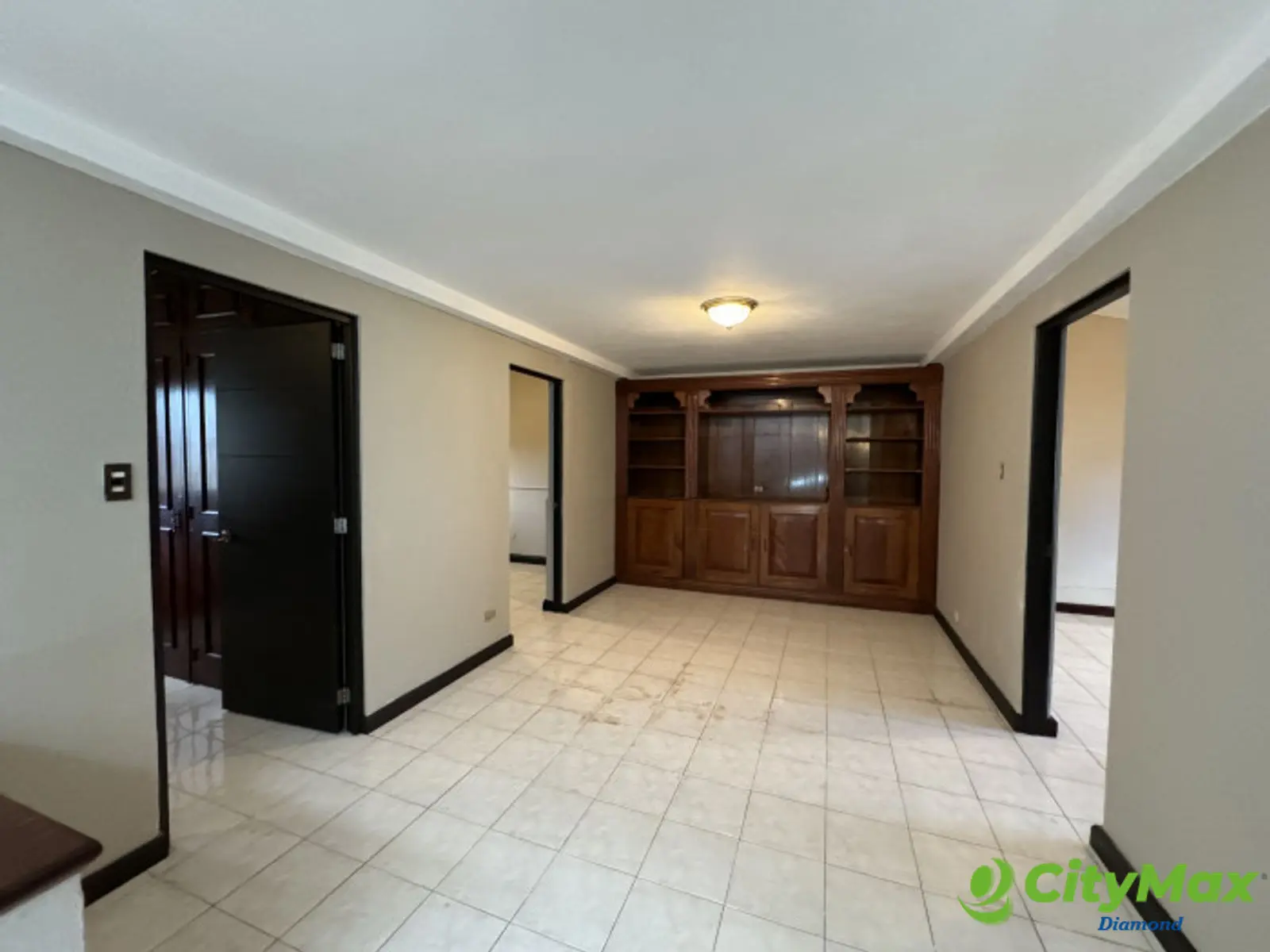 Casa tipo townhouse en Renta zona 15 Vista Hermosa 2. - foto 6