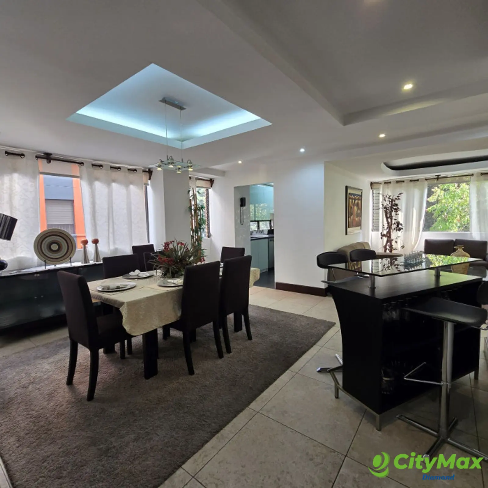 Apartamento Amueblado en Renta o Venta en Zona 10 - foto 11