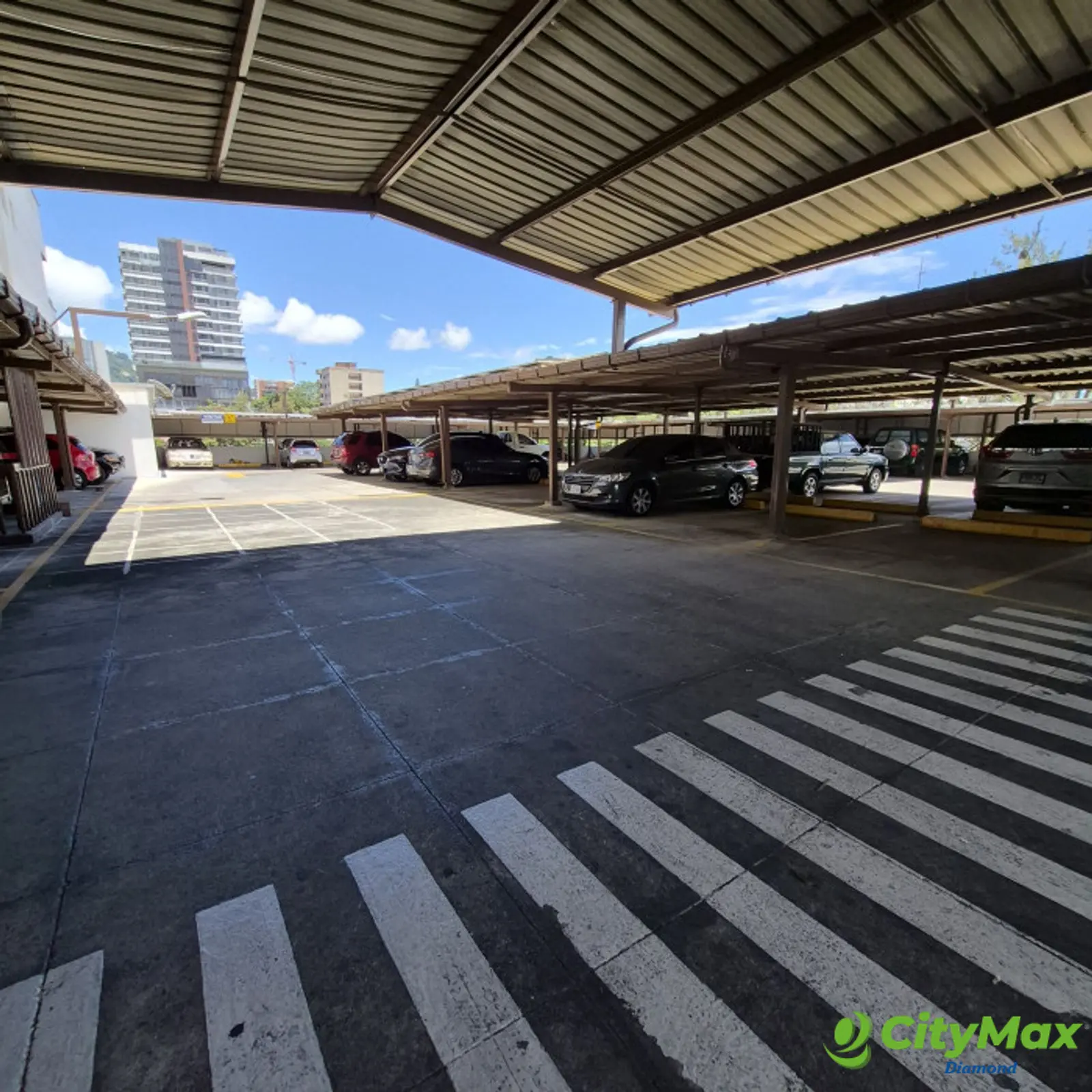 Oficina en renta en zona 15 Edificio de uso mixto  - foto 23