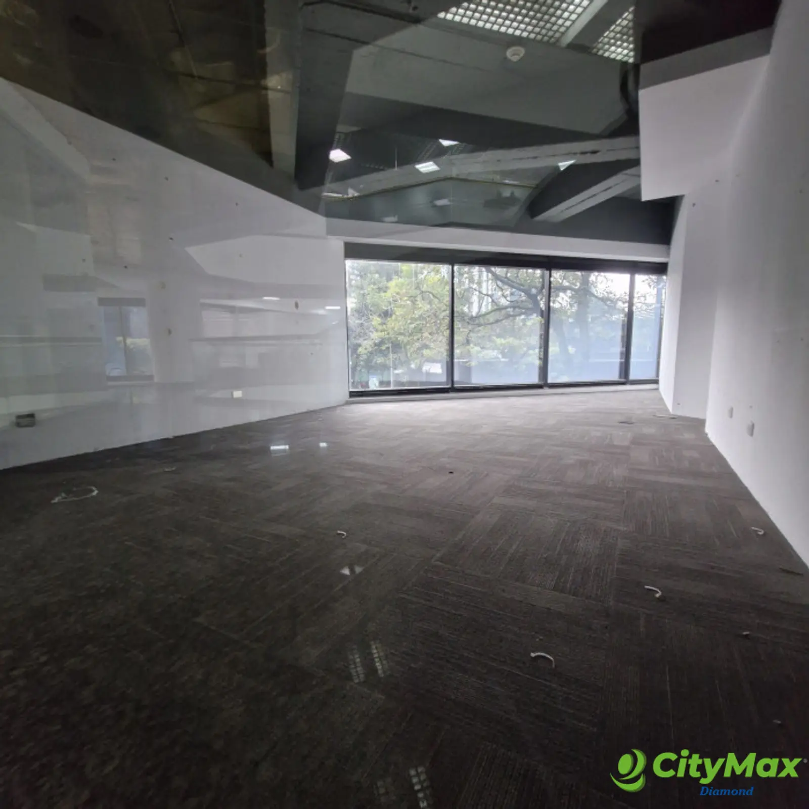 Se renta Kiosco de 23 m2 en Edificio de Zona 10 - foto 7