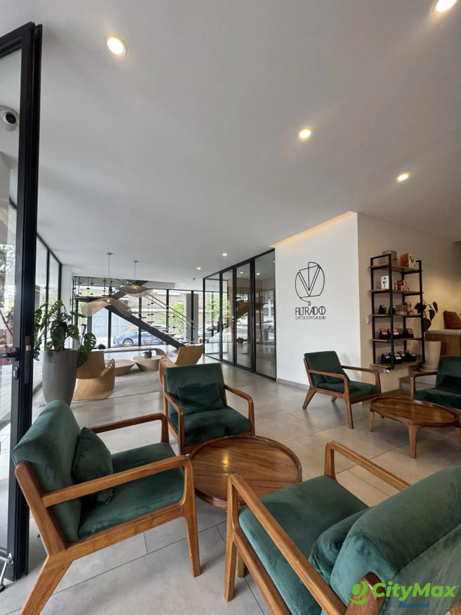 Apartamento amueblado en renta zona 10 - foto 8