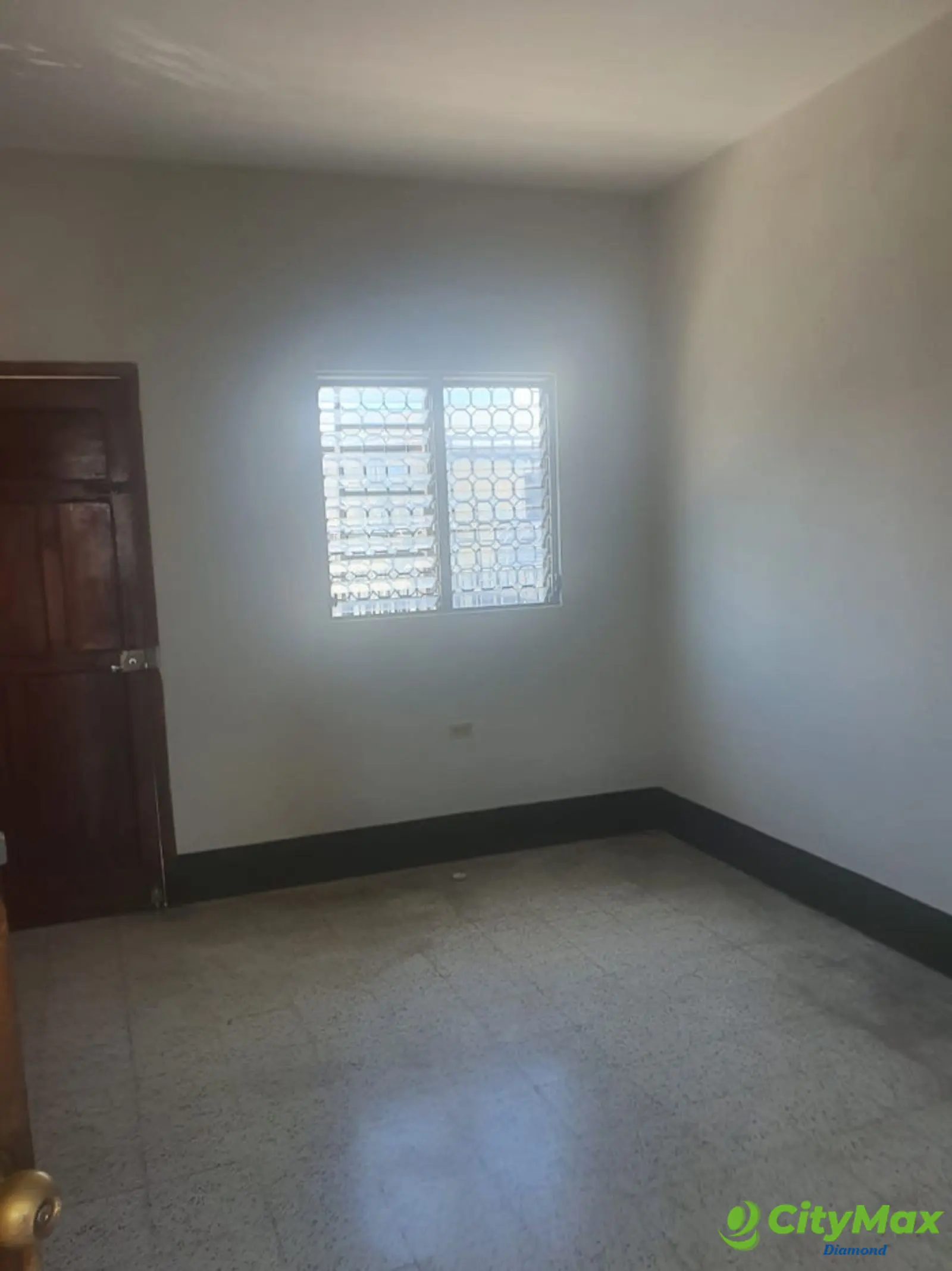 Casa en Renta de Uso Comercial en Centro de Zacapa - foto 7