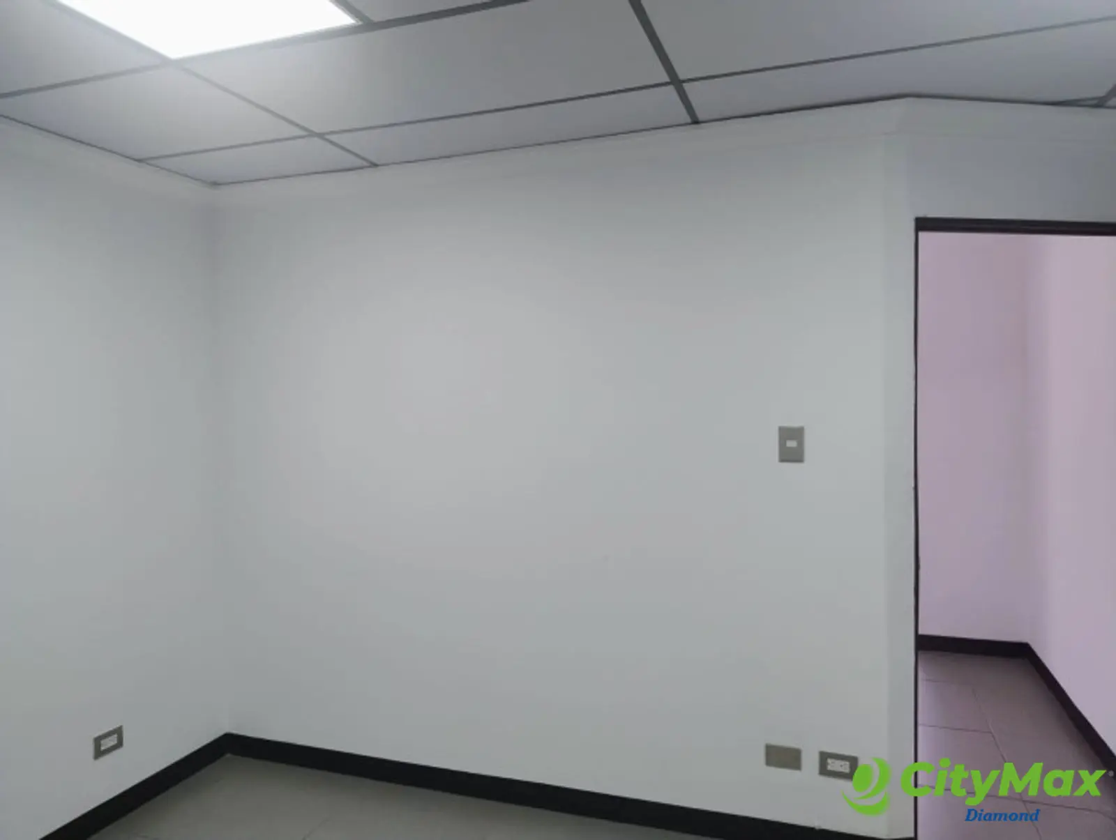 Oficina en Edificio Corporativo en Renta en Zona 13 - foto 8