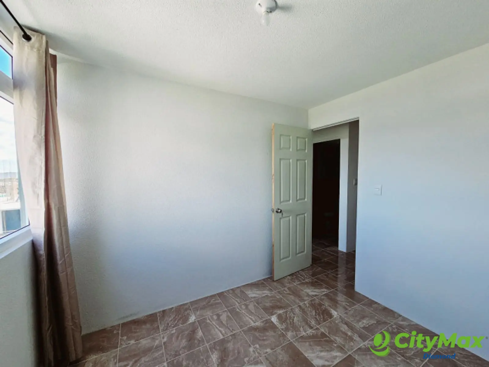 Apartamento en Renta Edificio Próspera Zona 3 - foto 3