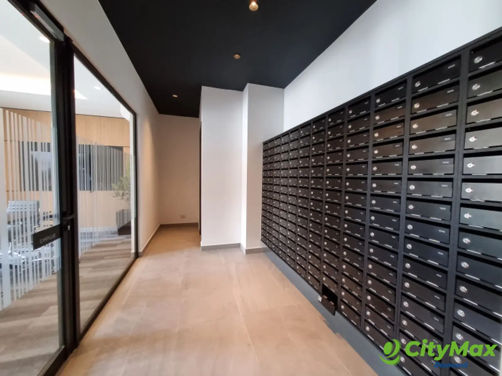 Apartamento Amueblado en renta  Zona 10 - foto 11