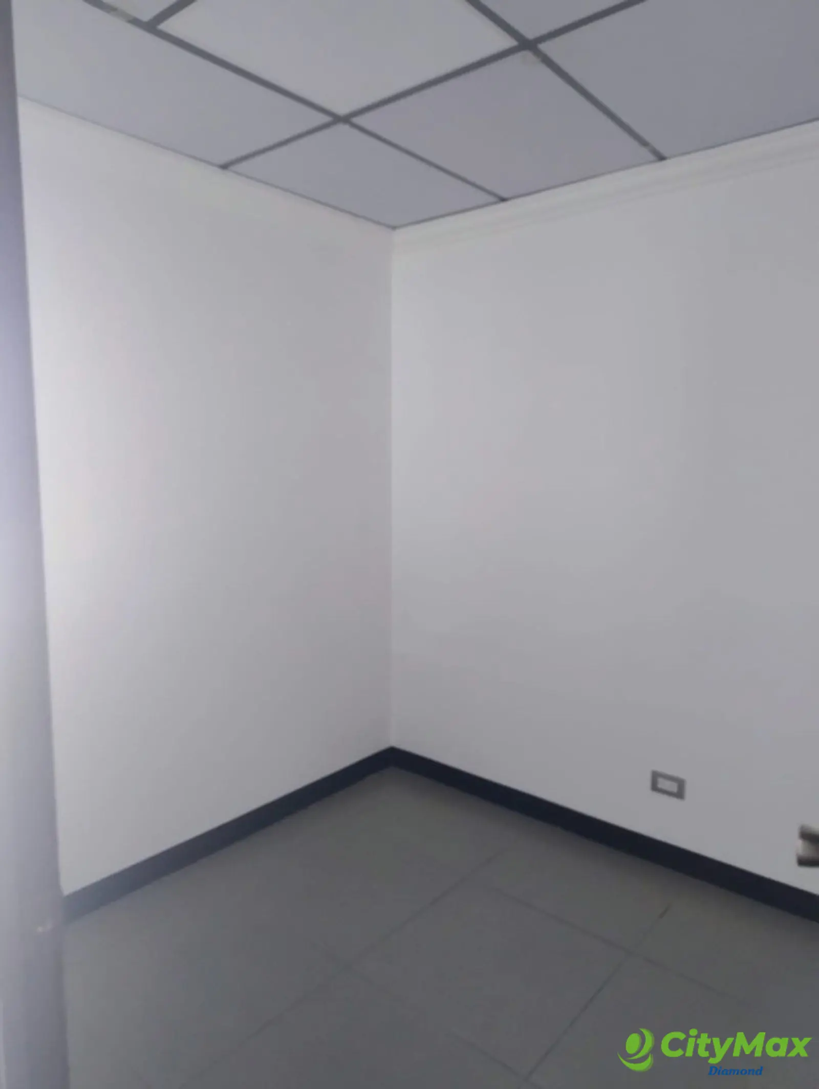 Oficina en Edificio Corporativo en Renta en Zona 13 - foto 6