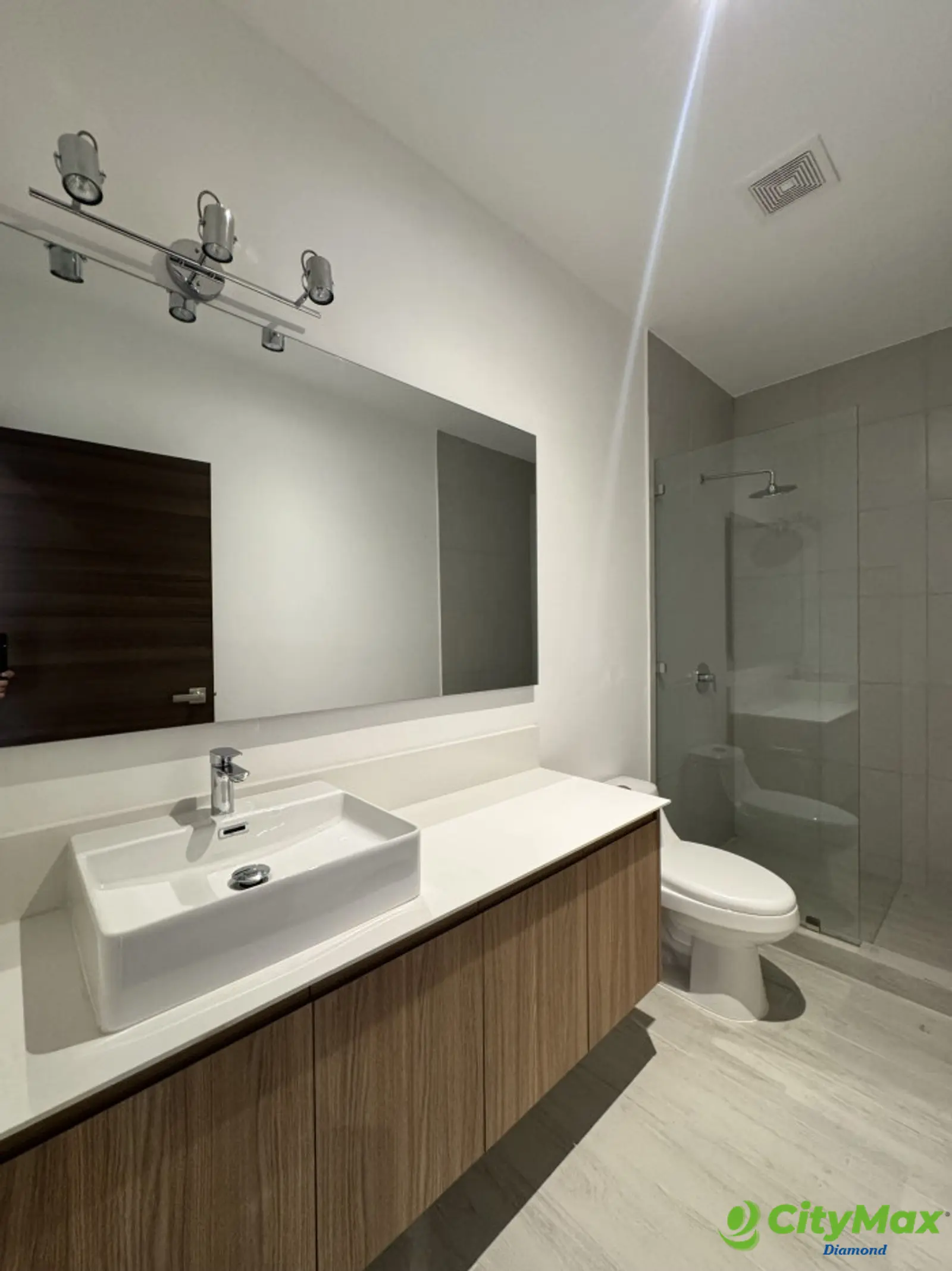 Apartamento en Venta Spazio Zona 15 Vista Hermosa 3 - foto 7
