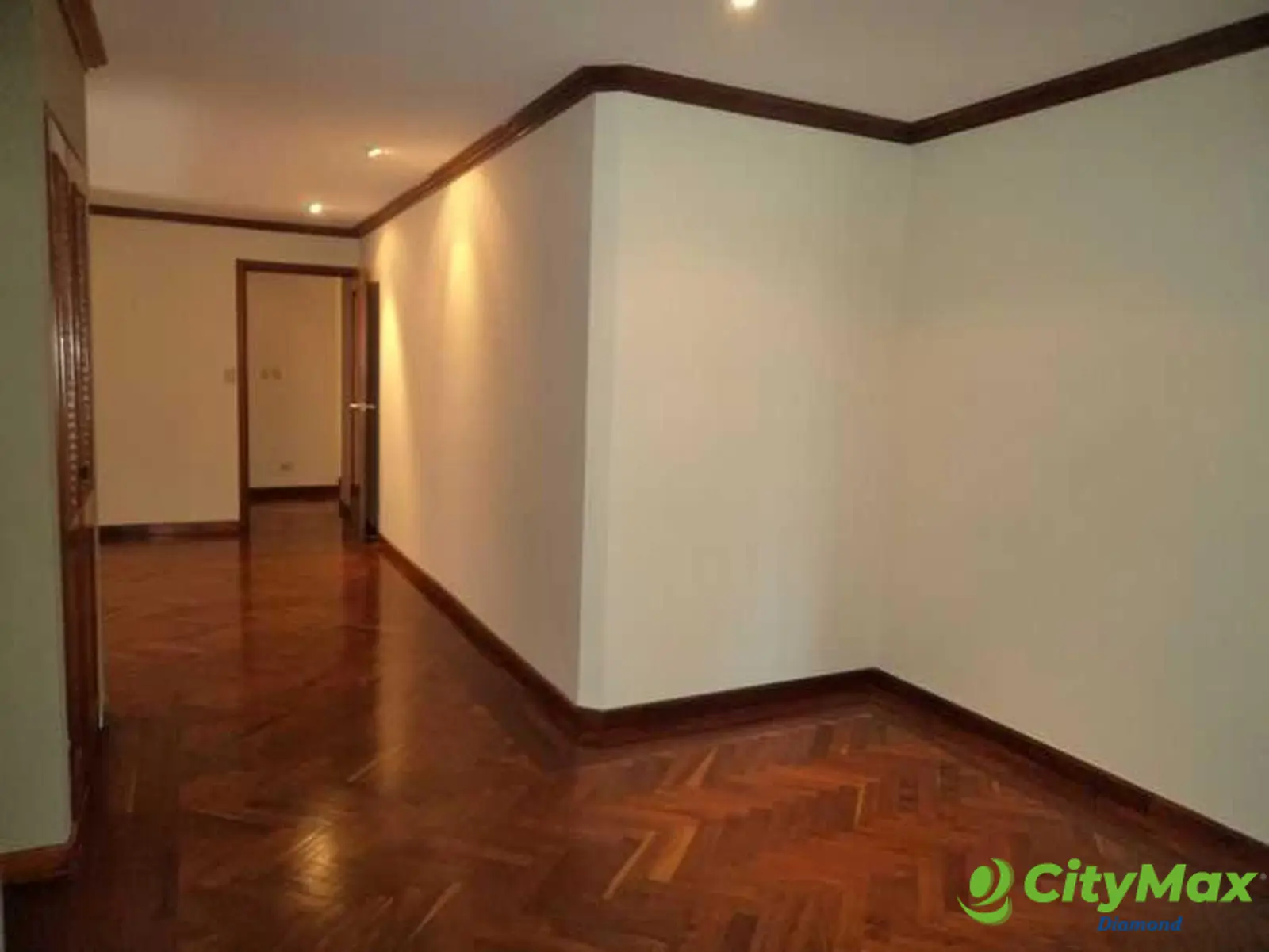 APARTAMENTO EN VENTA Y RENTA ZONA 14 - foto 11