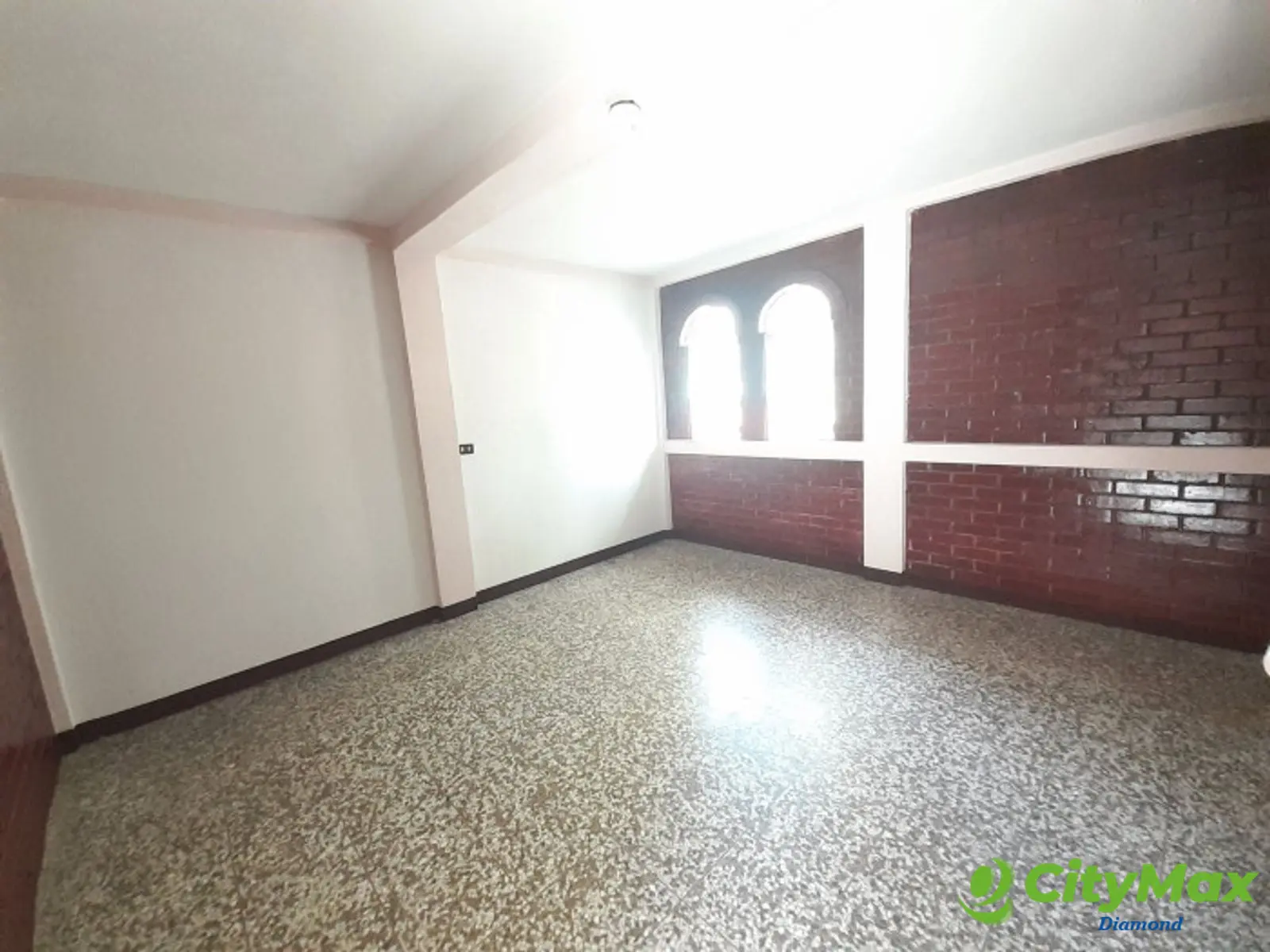 Propiedad En Venta con 4 Apartamentos Zona 3 Mixco - foto 8