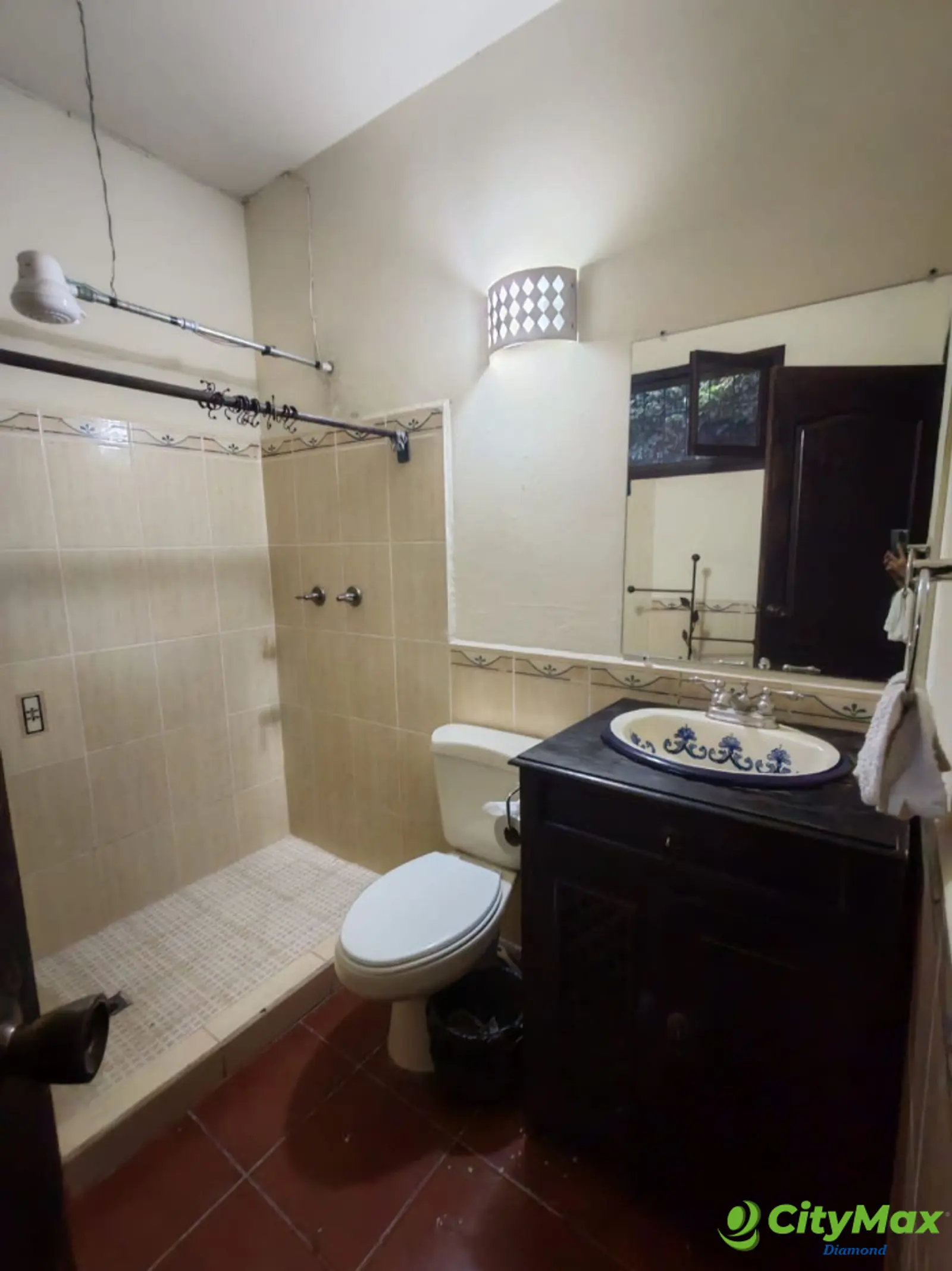 Casa en venta y renta en Antigua Guatemala - foto 6