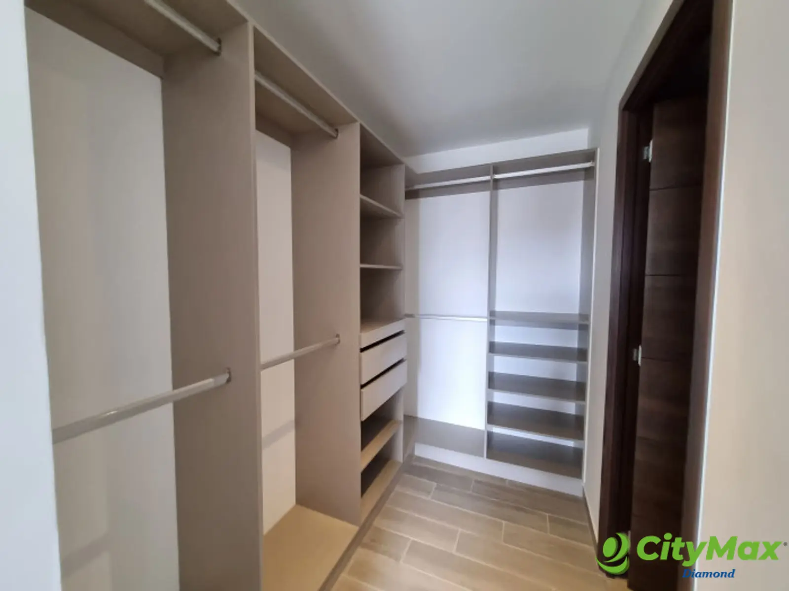 RENTA/ALQUILER APARTAMENTO PARQUE 10 zona 10 - foto 12