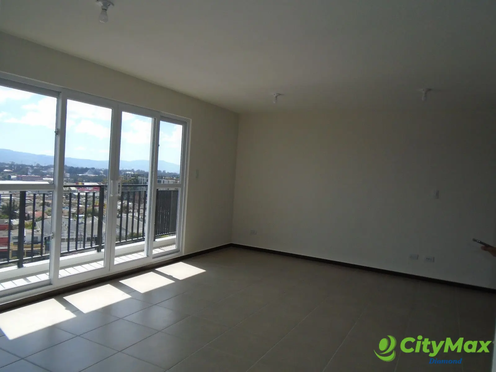 Apartamento de 3 habitaciones en Renta en Parque 11 Z11 - foto 2