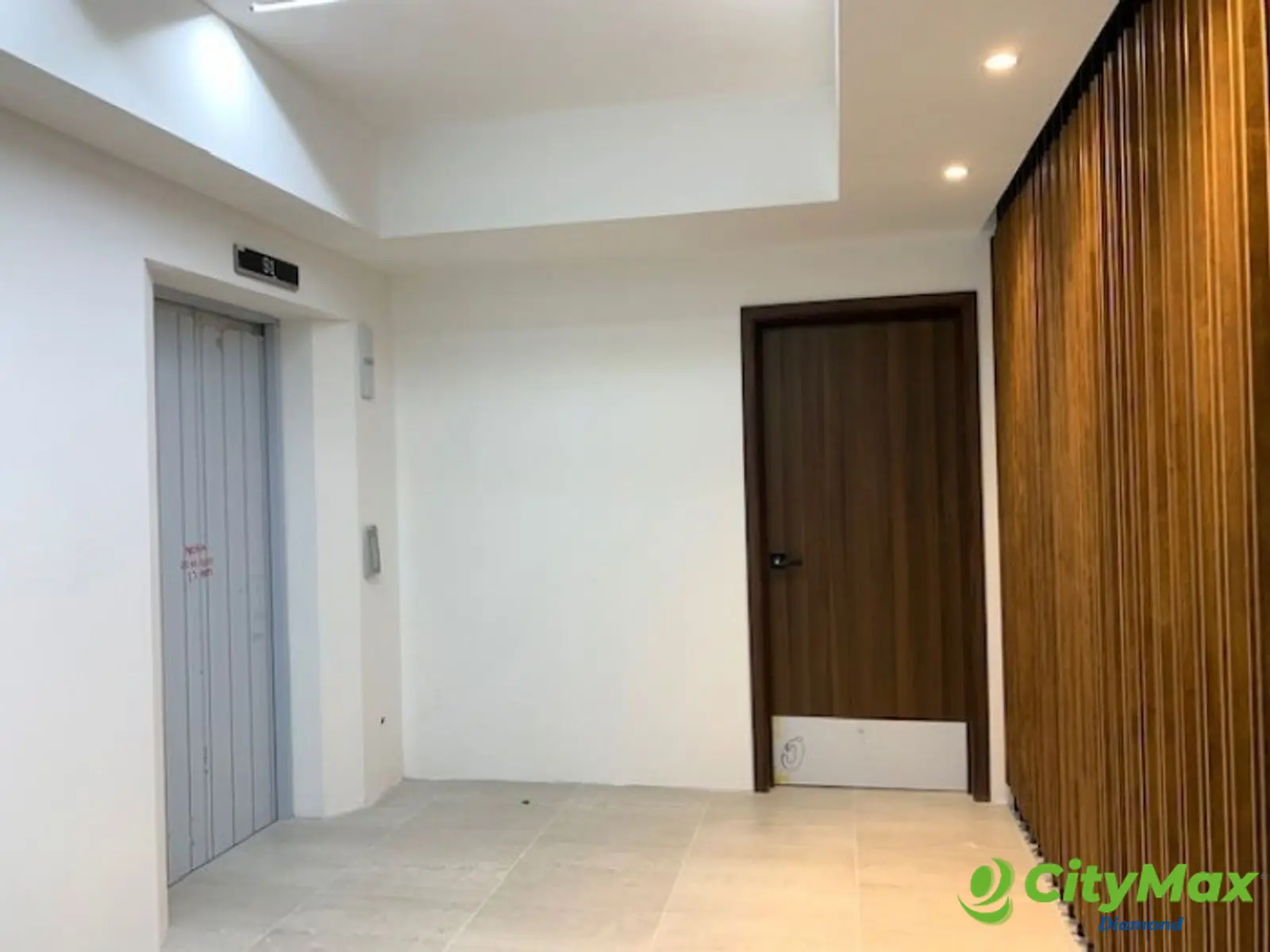 Oficina en zona 9 Edificio Nova Reformador - foto 4