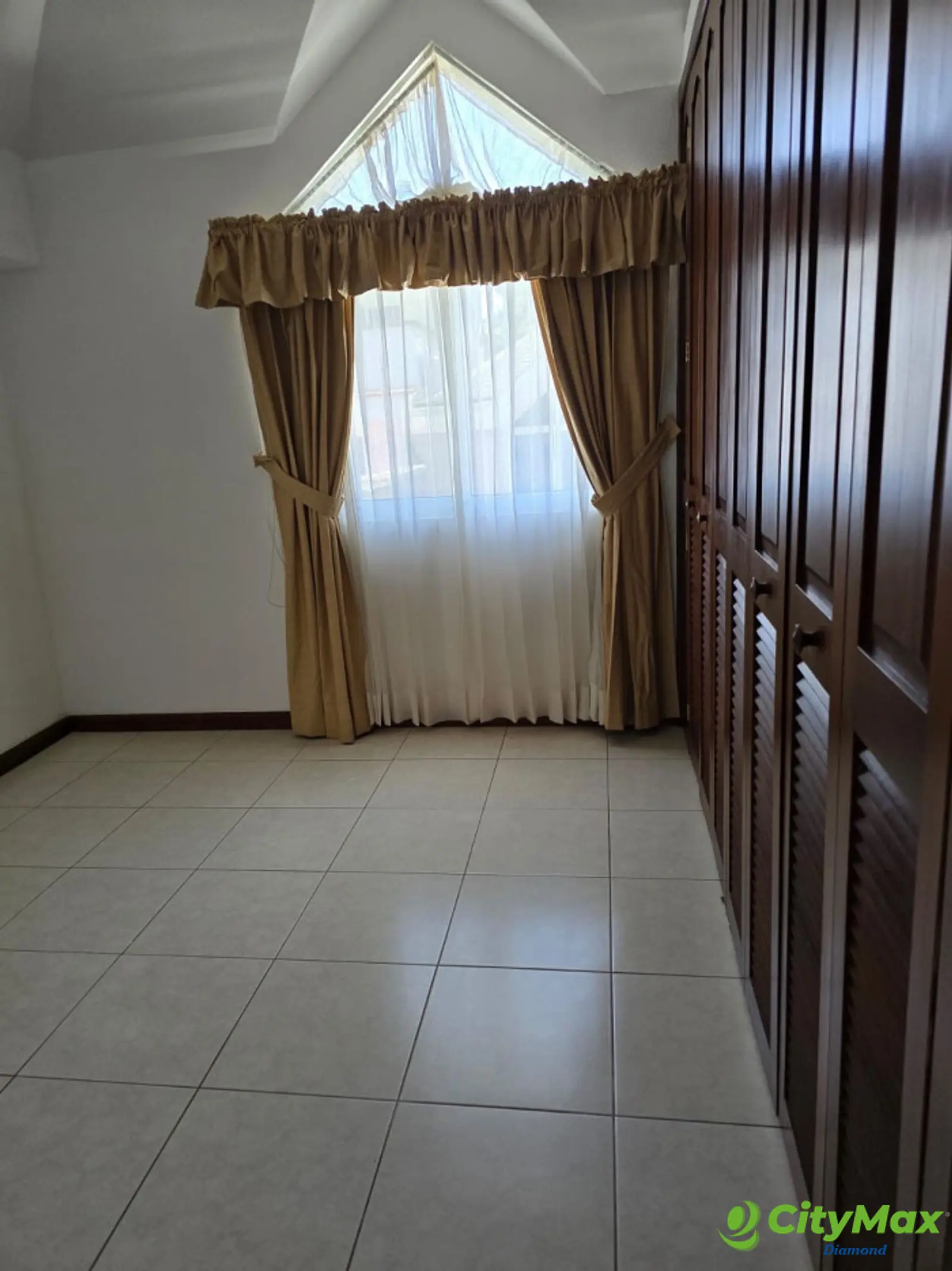 Casa en renta en zona 14 en Condominio - foto 13