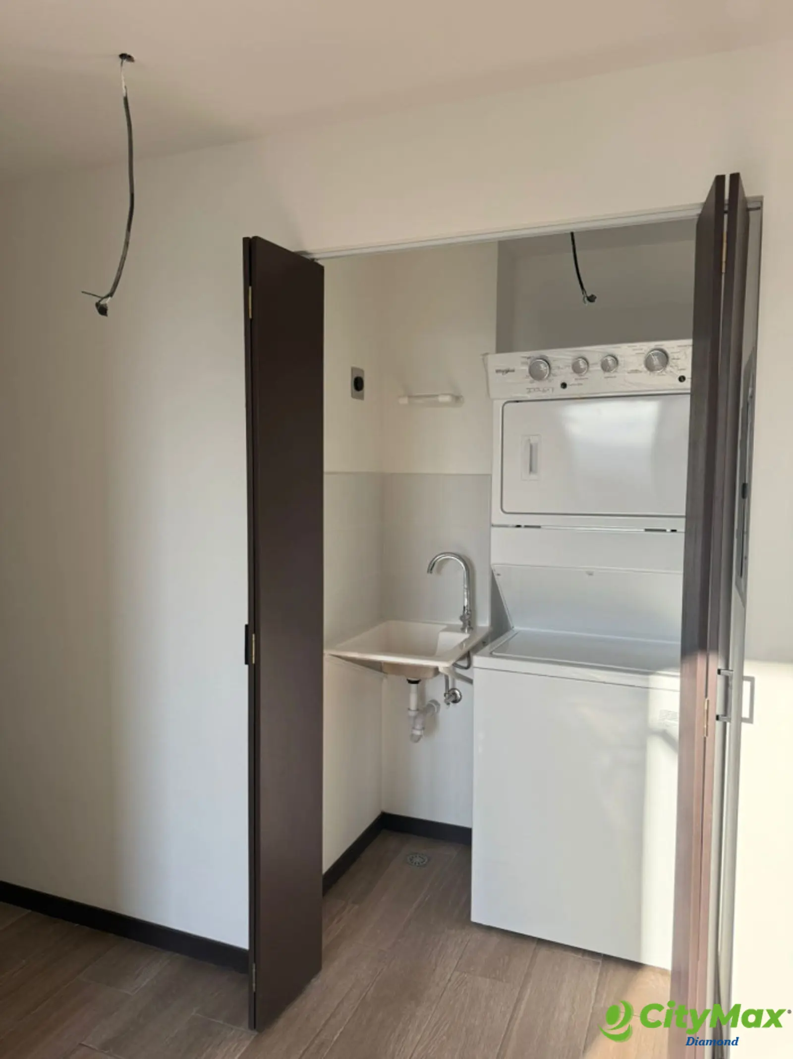 Apartamento en renta en zona 11 Edificio nuevo - foto 14