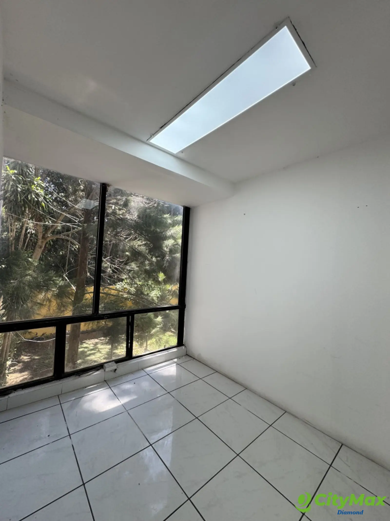 Oficina o bodega para uso comercial en renta Zona 15 - foto 3
