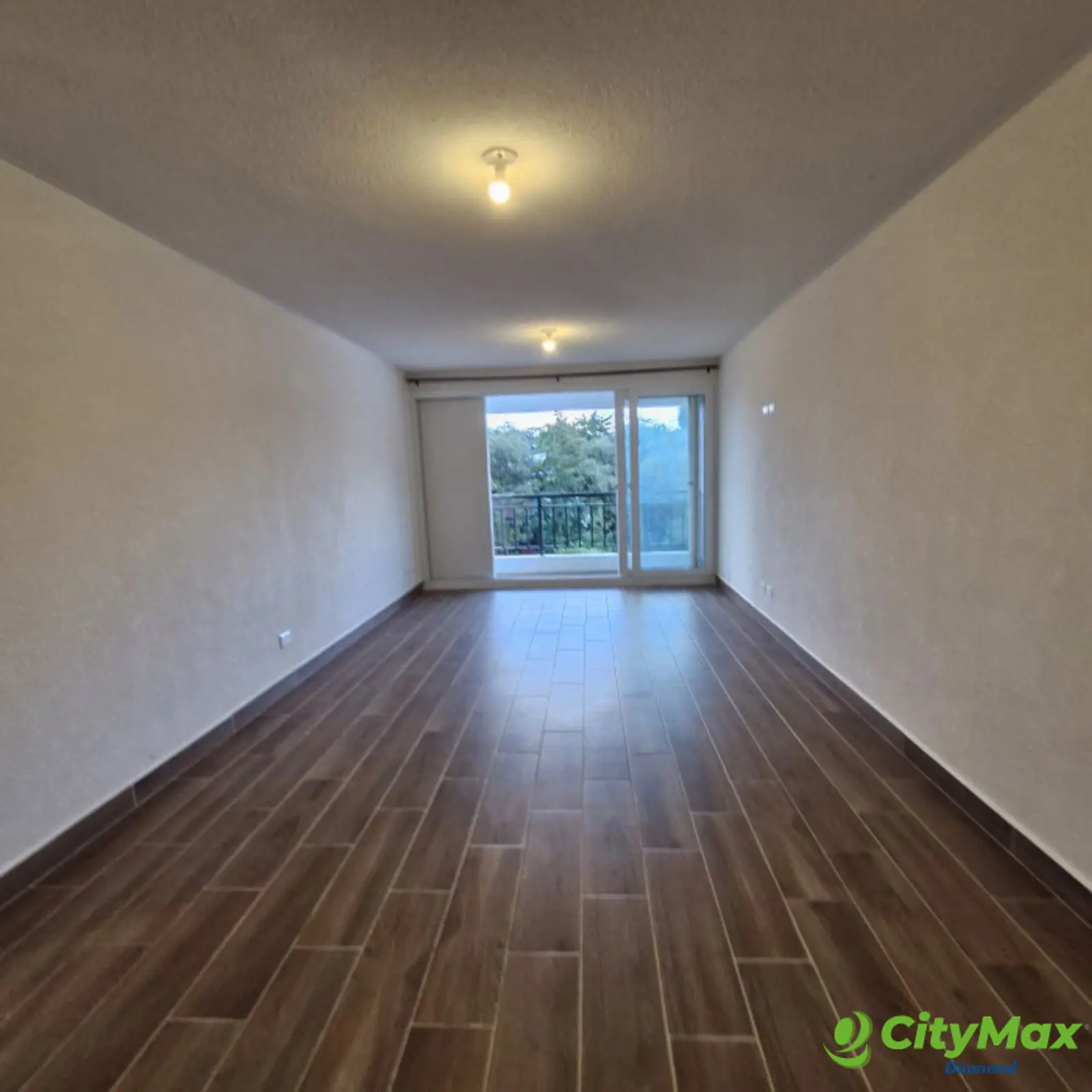 Apartamento en venta en zona 16 Senderos - foto 3