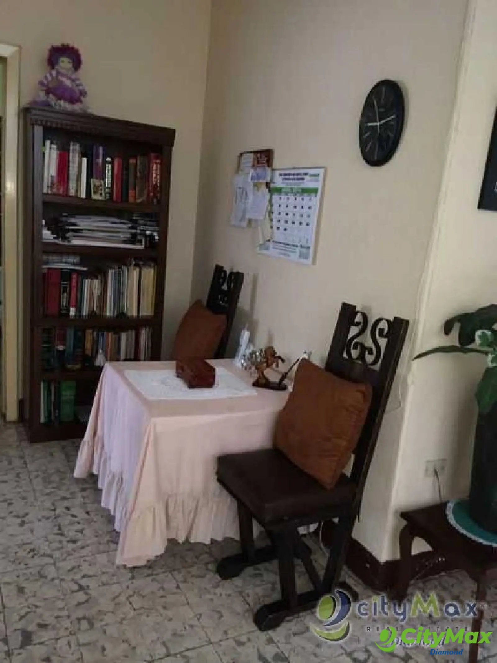 Casa en Venta en Zona 10 a dos cuadras Diagonal 6 - foto 7