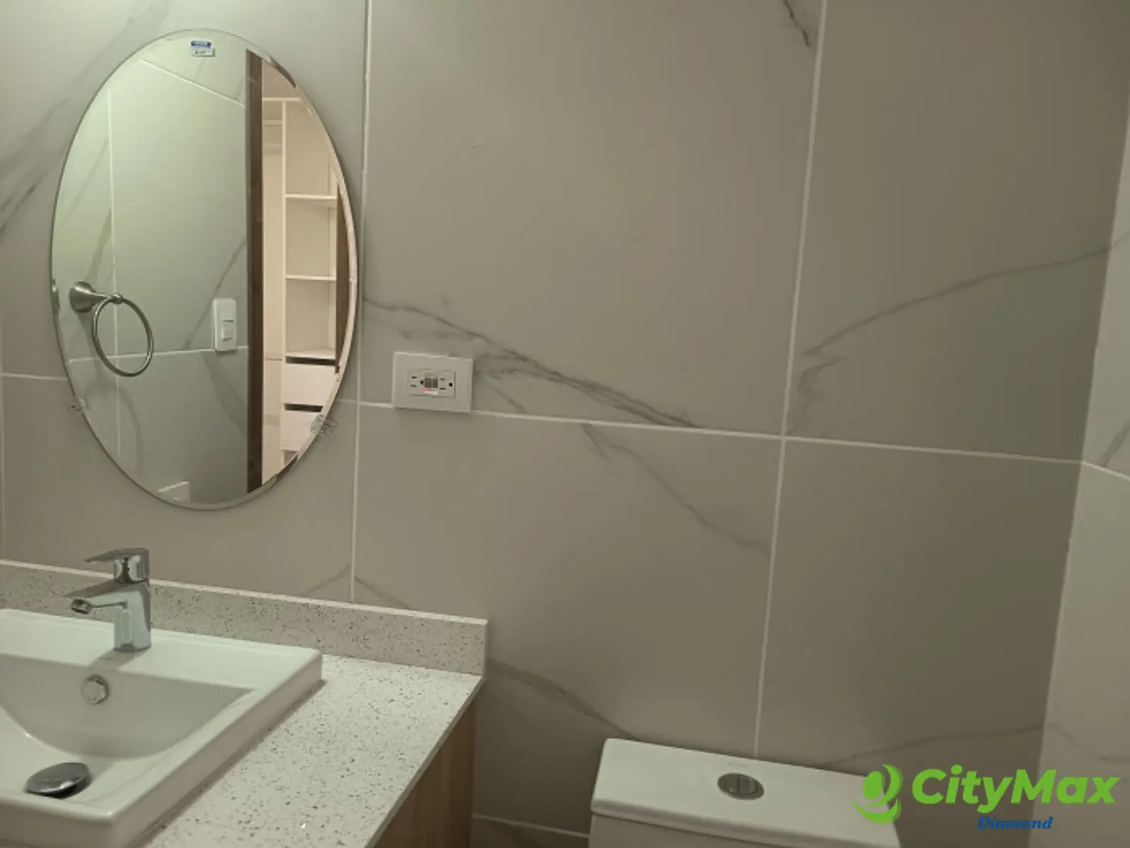 Renta apartamento 3 habitaciones y 2 parqueos Zona 15 - foto 5