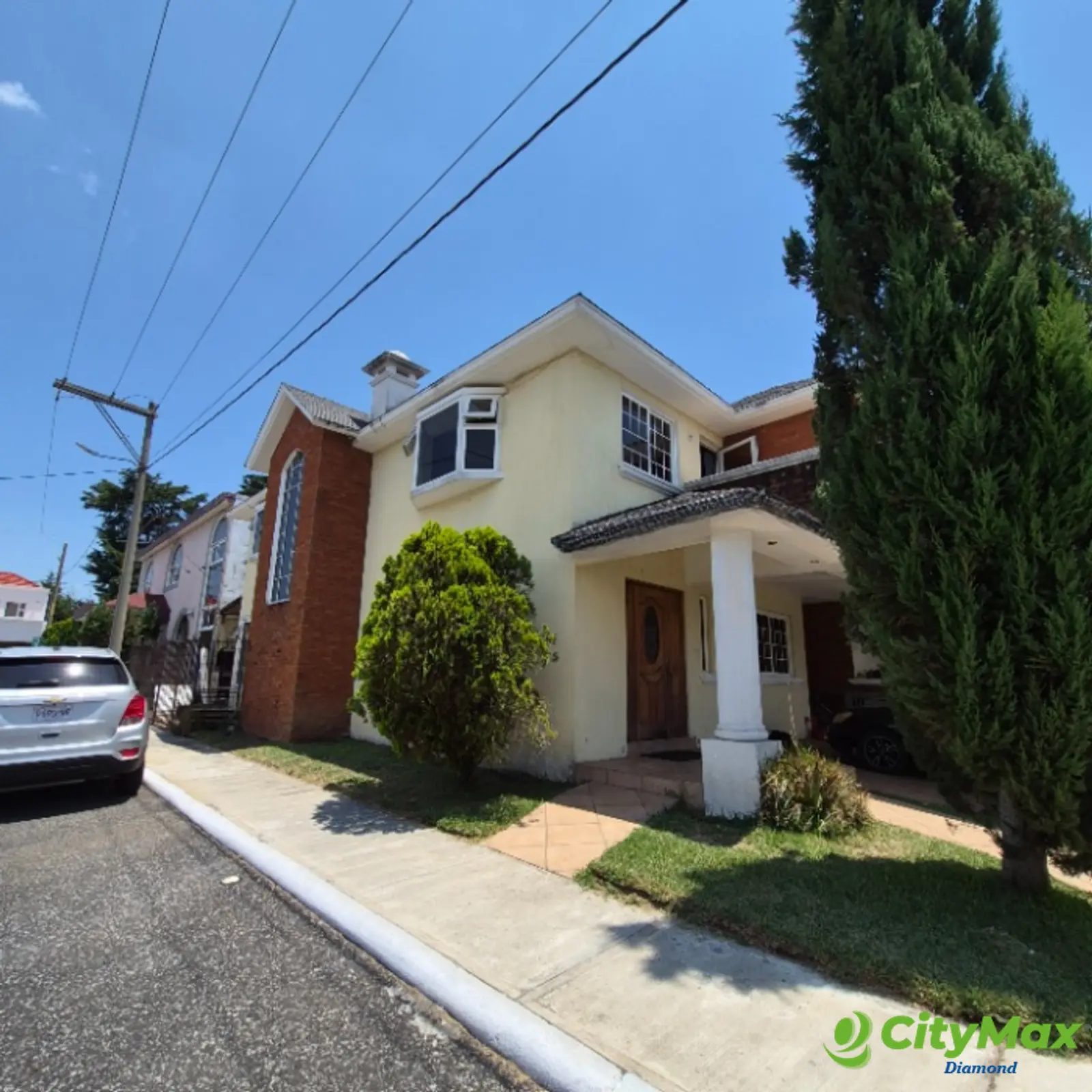 Casa de esquina en venta Km. 18 Carretera Salvador - fachada