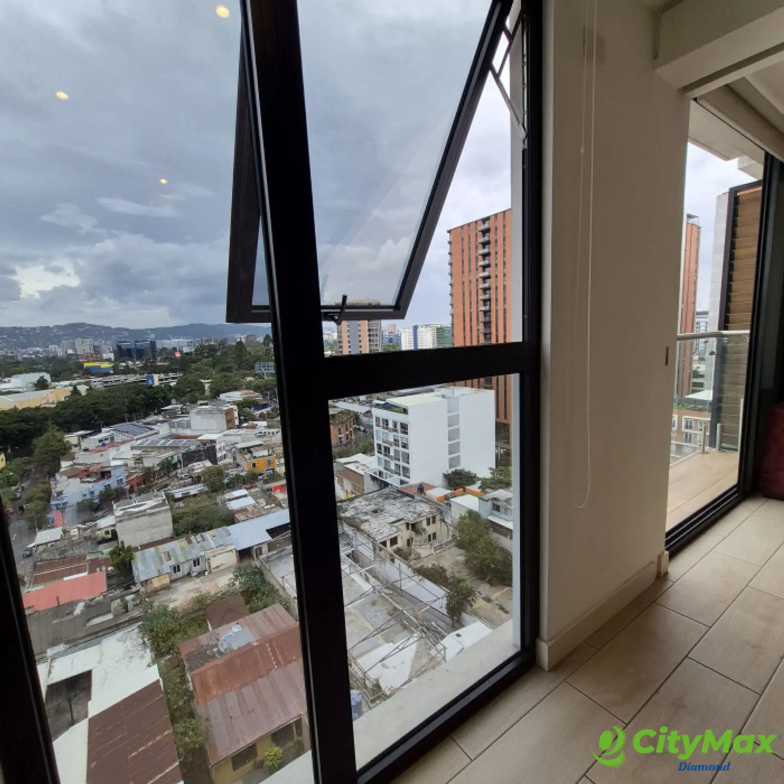 Apartamento de 1 habitación en Venta en QUO Zona 4 - foto 11
