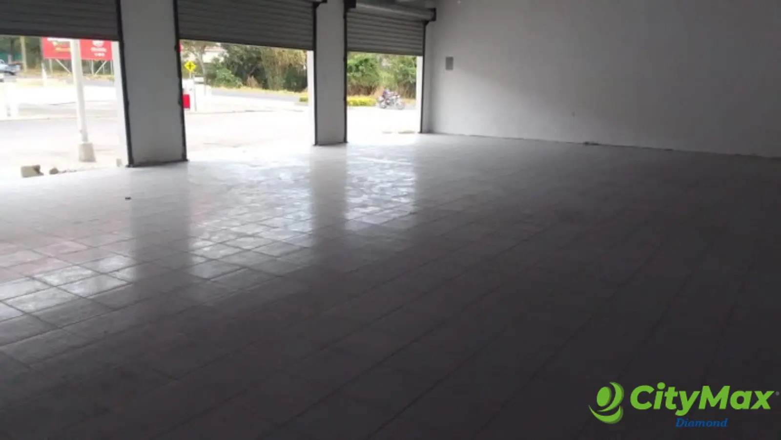 Local de 80m² en renta en Plaza en Carretera a Jutiapa - foto 4