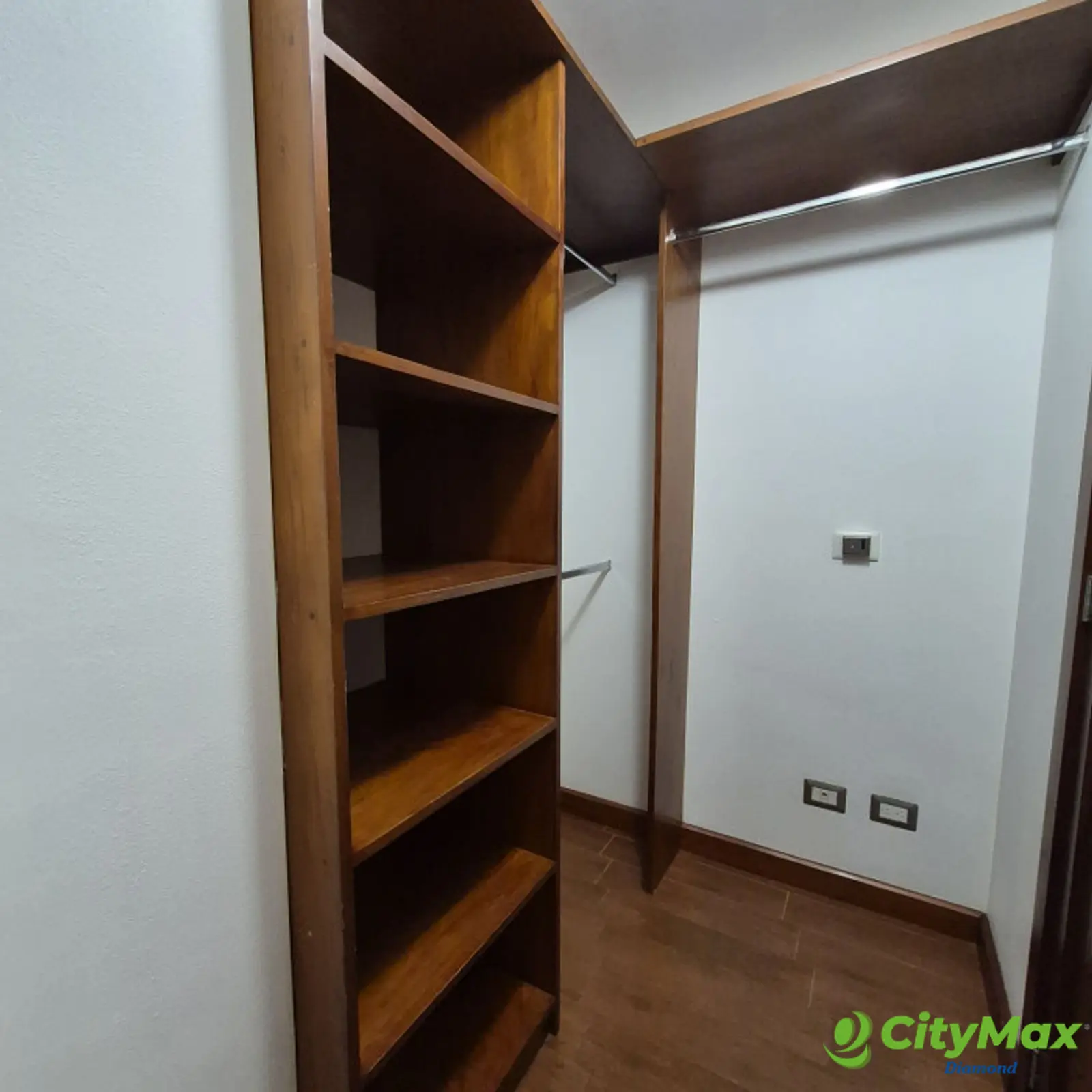 Apartamento tipo loft en renta zona 16 La Montaña - foto 16