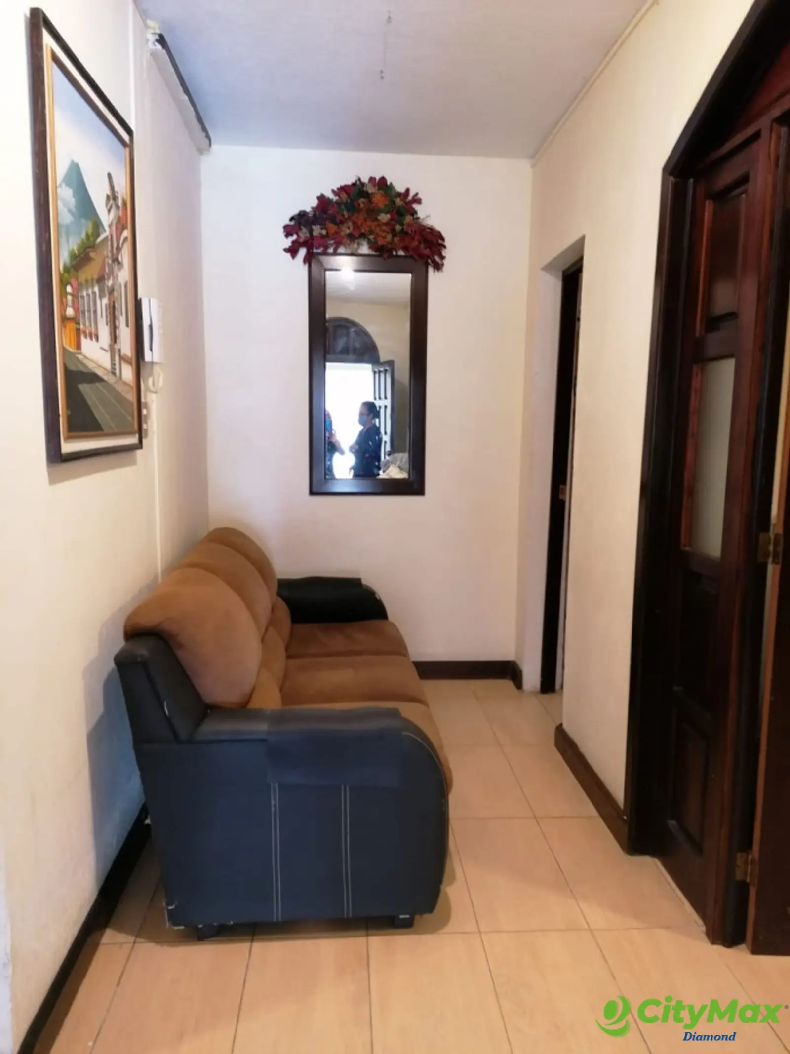 Venta Casa grande con apartamentos en zona 12 - foto 11