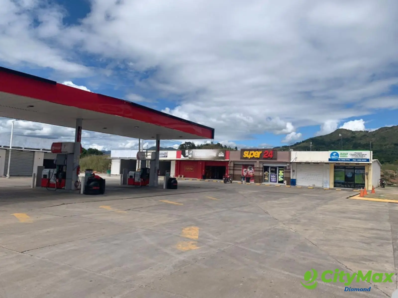 Local de 80m² en renta en Plaza en Carretera a Jutiapa - foto 6
