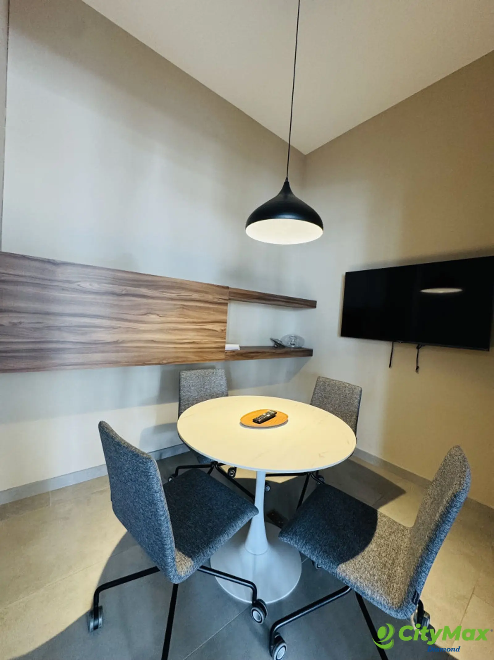 Apartamento amueblado en renta zona 10 - foto 6