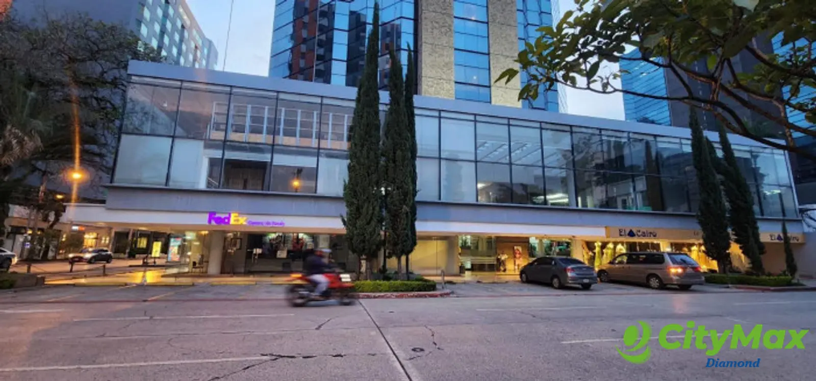 Oficina en renta Edificio de zona 10 - foto 4