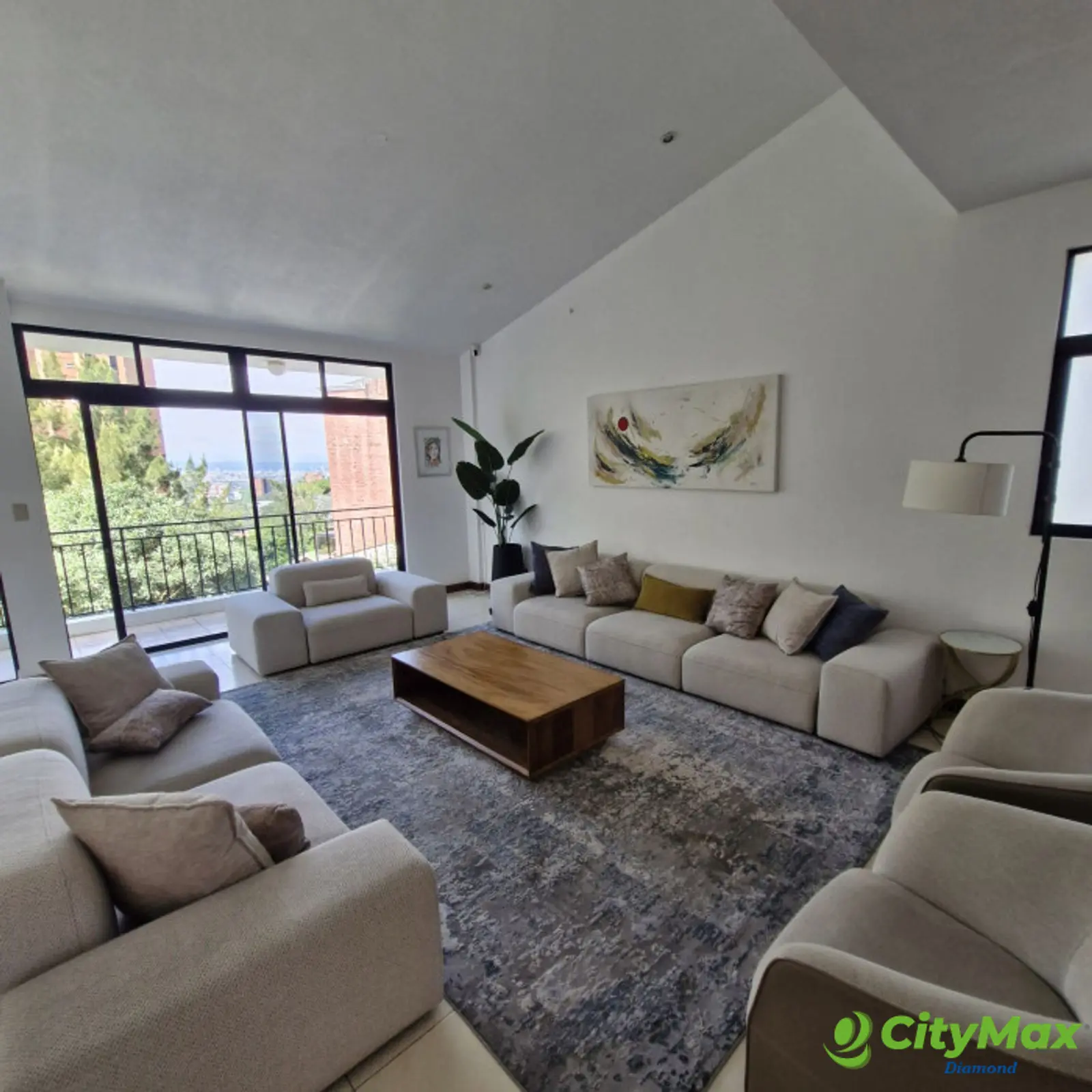 Elegante casa en Renta en Km. 8.5 Carretera al Salvador - foto 4