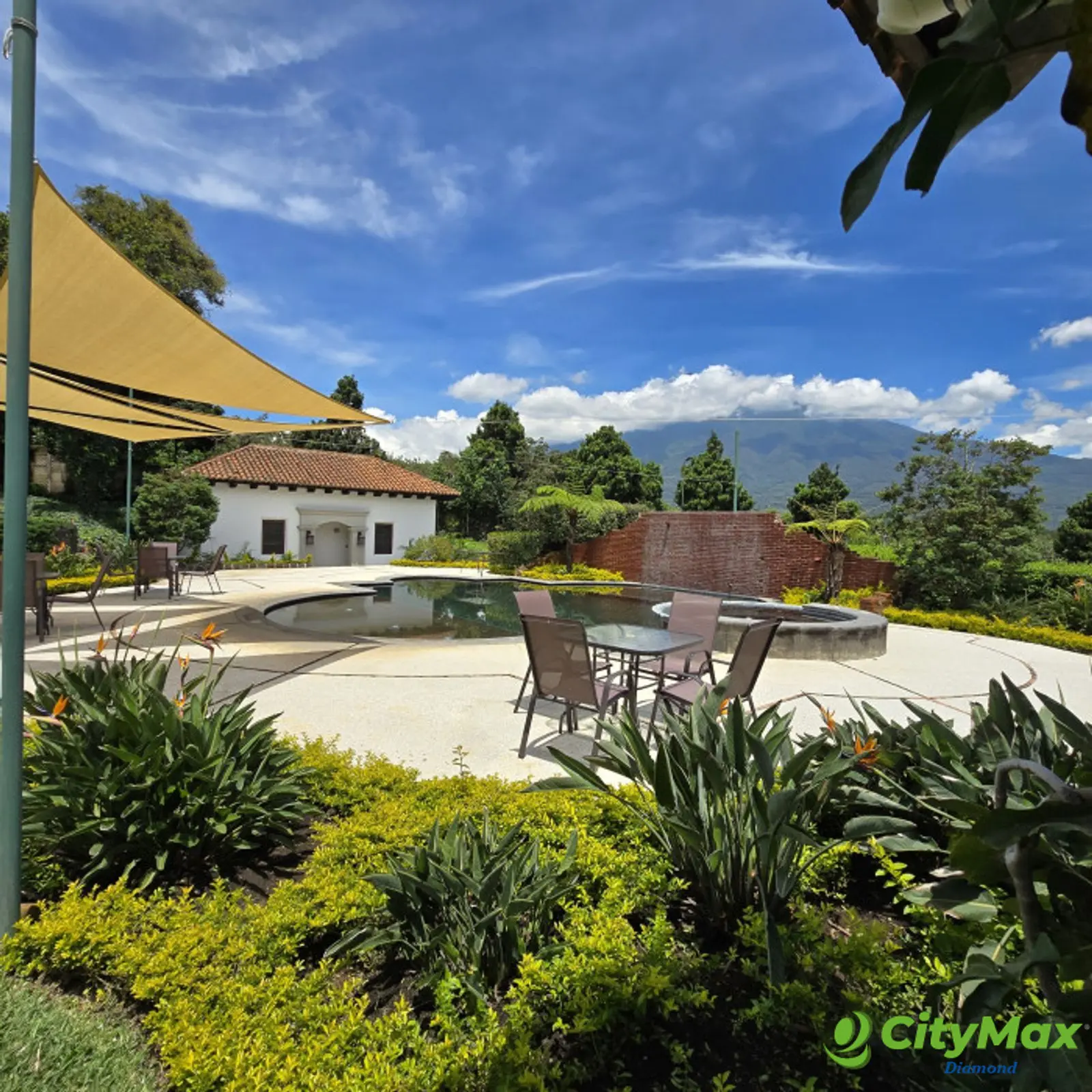 Terreno en Venta en Hacienda del Comendador Antigua - foto 3