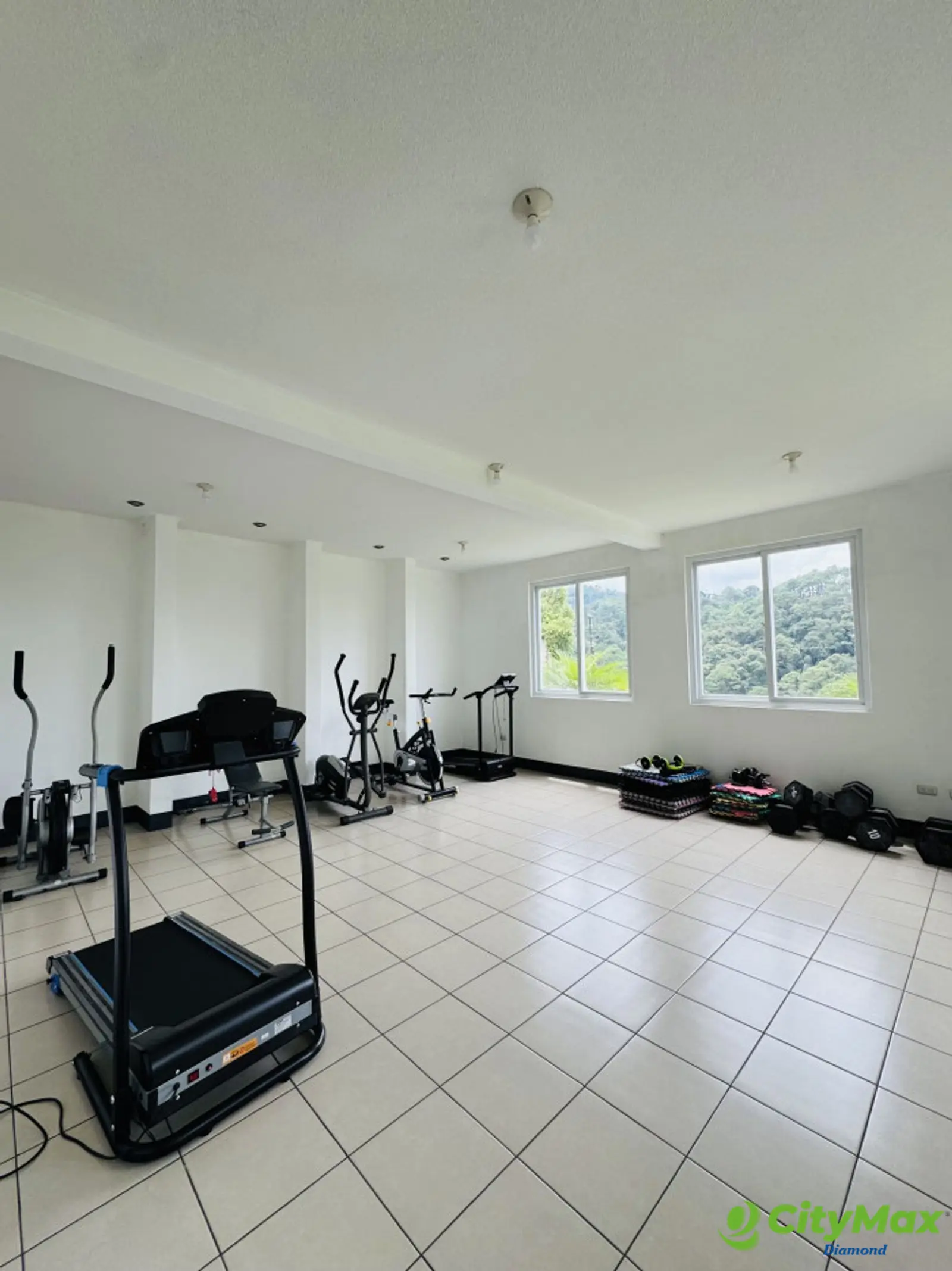 Apartamento en renta Zona 16 Vista Hermosa 4 - Gimnasio