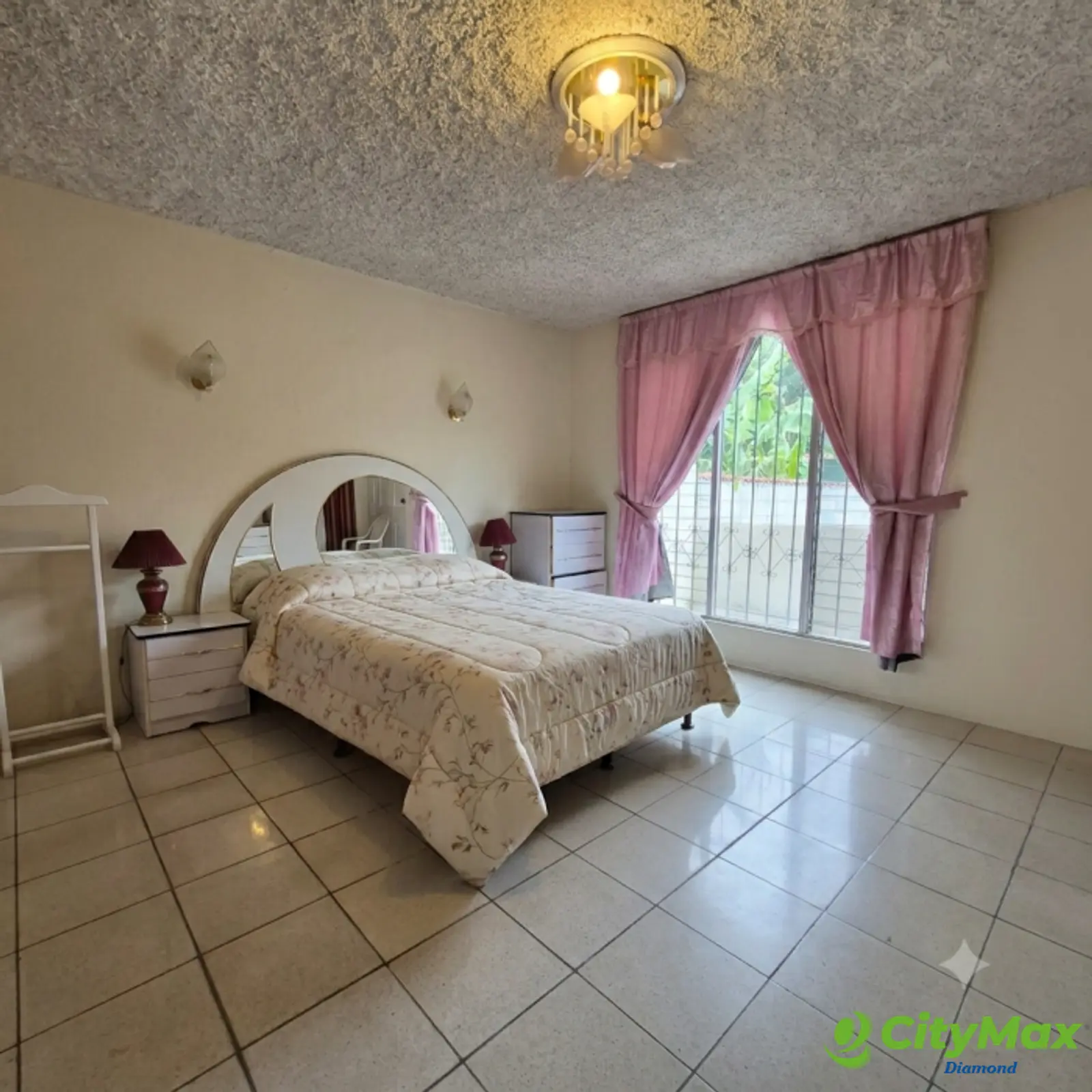 Casa en venta en Bosques de San Nicolás zona 4 Mixco - habitación principal