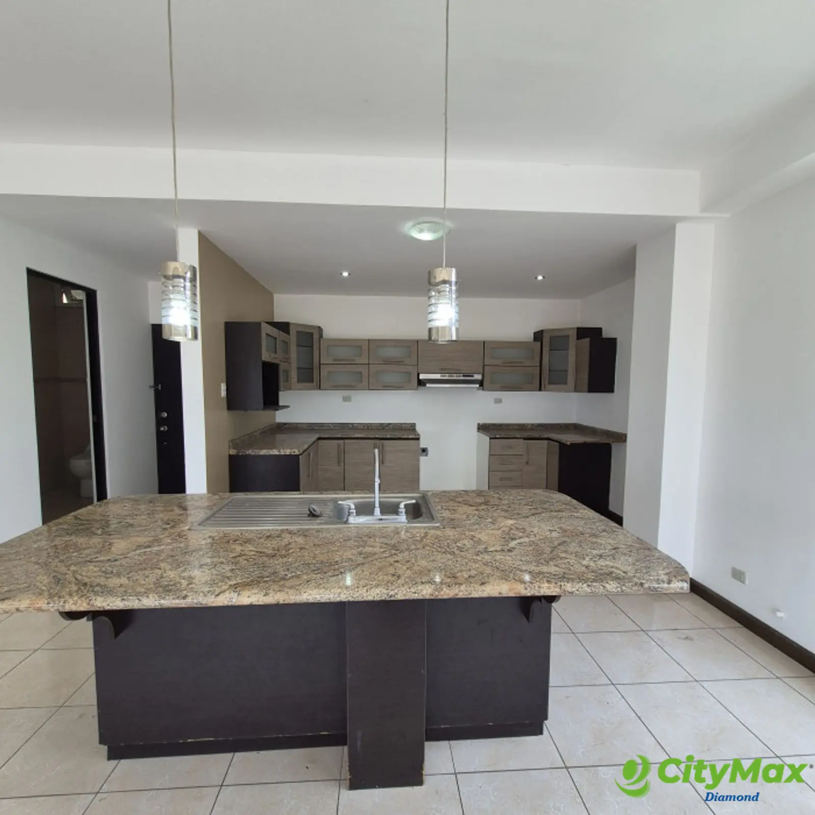 Apartamento en Renta en Kanajuyu 2 Zona 16 - foto 5