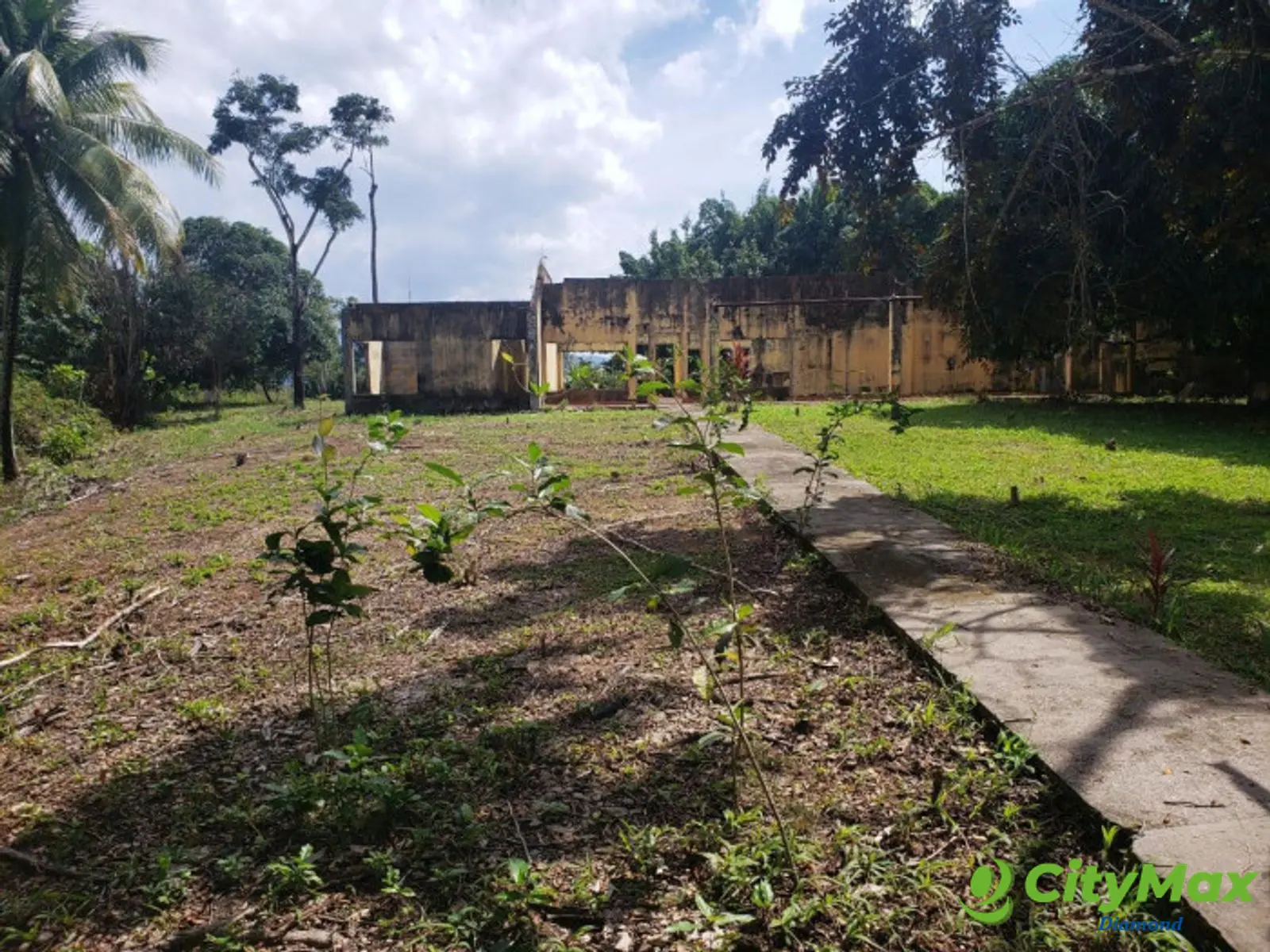 VENTA 2 Manzanas orilla lago de Izabal Livingston - foto 13